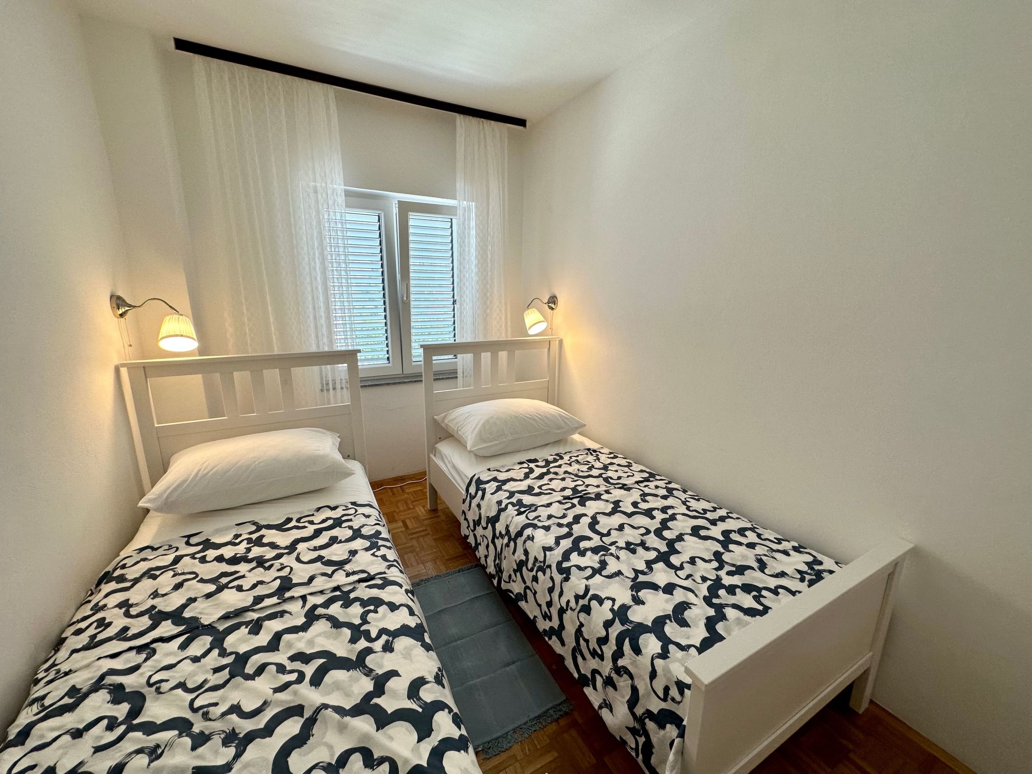 Apartment Mona 1-Drinnen