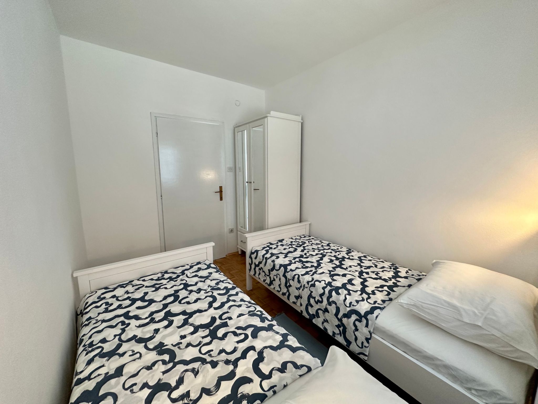 Apartment Mona 1-Drinnen