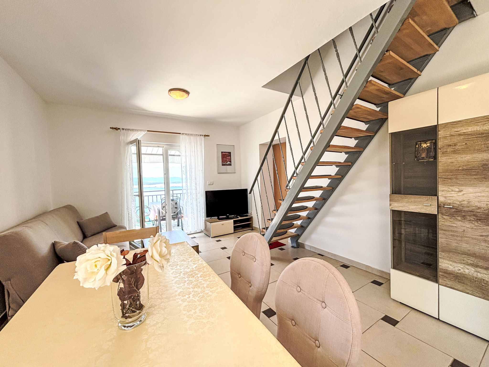 Wohnung in Dramalj mit Möbliertem Balkon