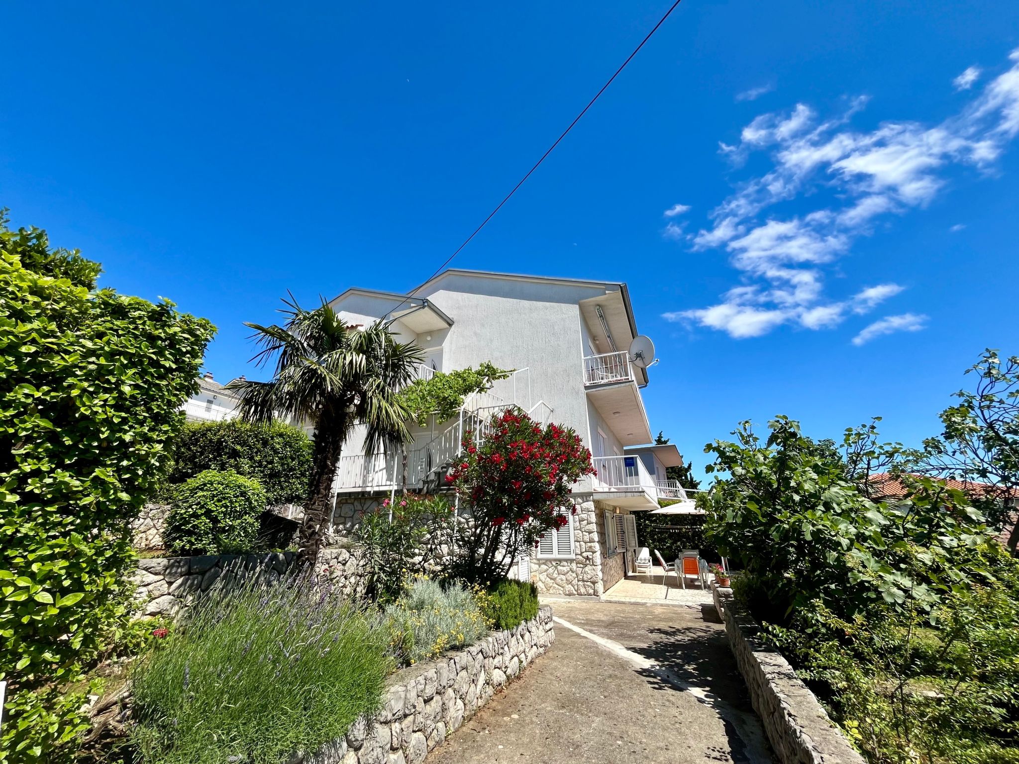 Apartment Mona 2-Image-tags.info