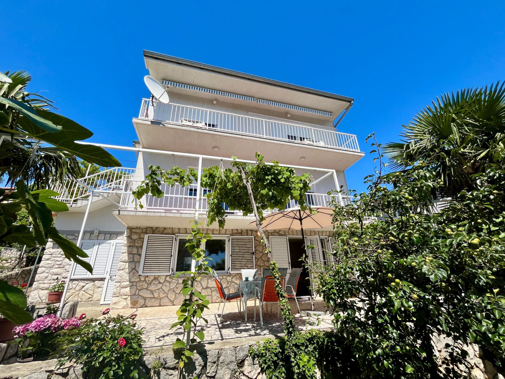 Apartment Mona 2-Image-tags.info