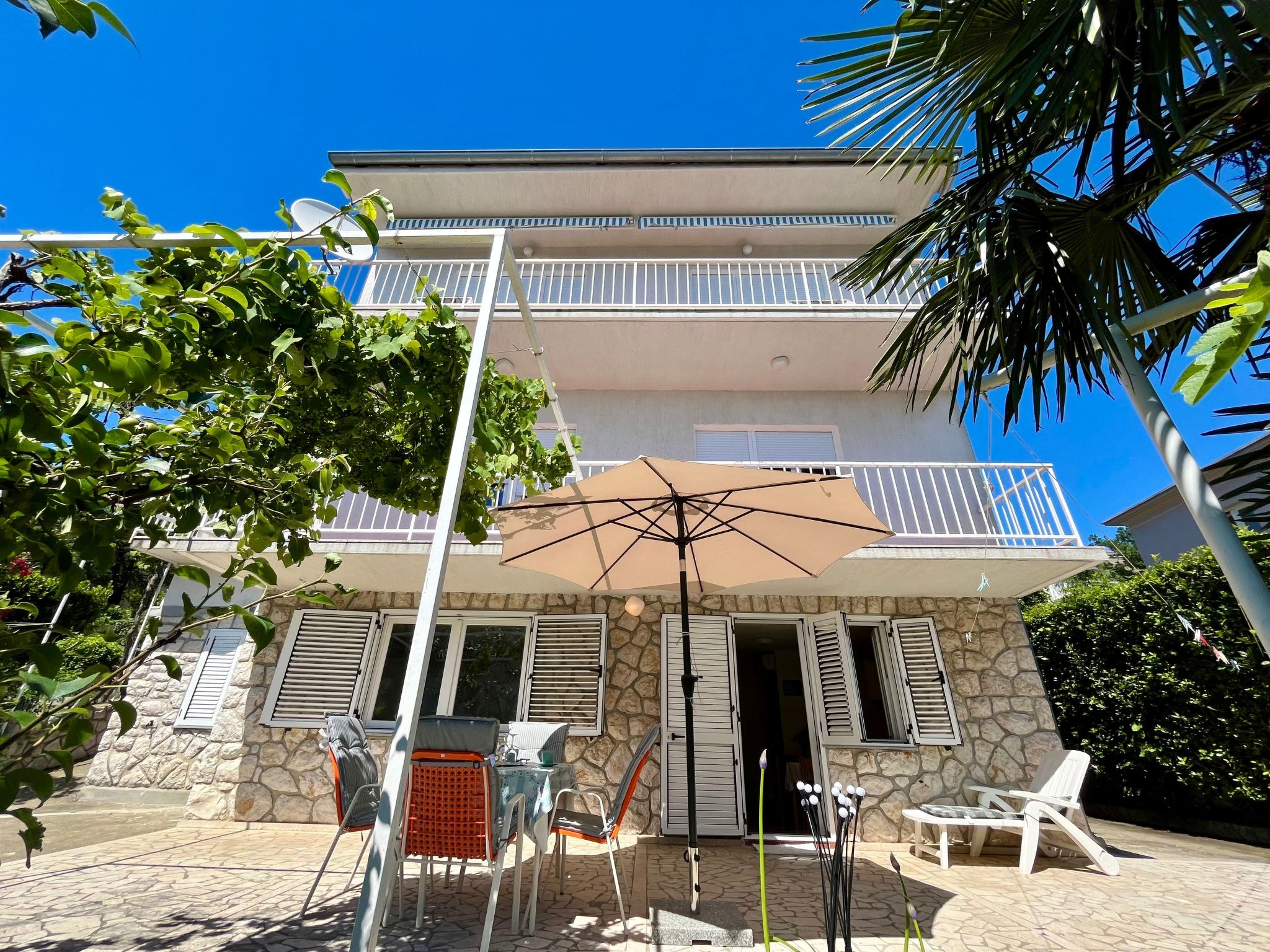 Apartment Mona 2-Image-tags.info