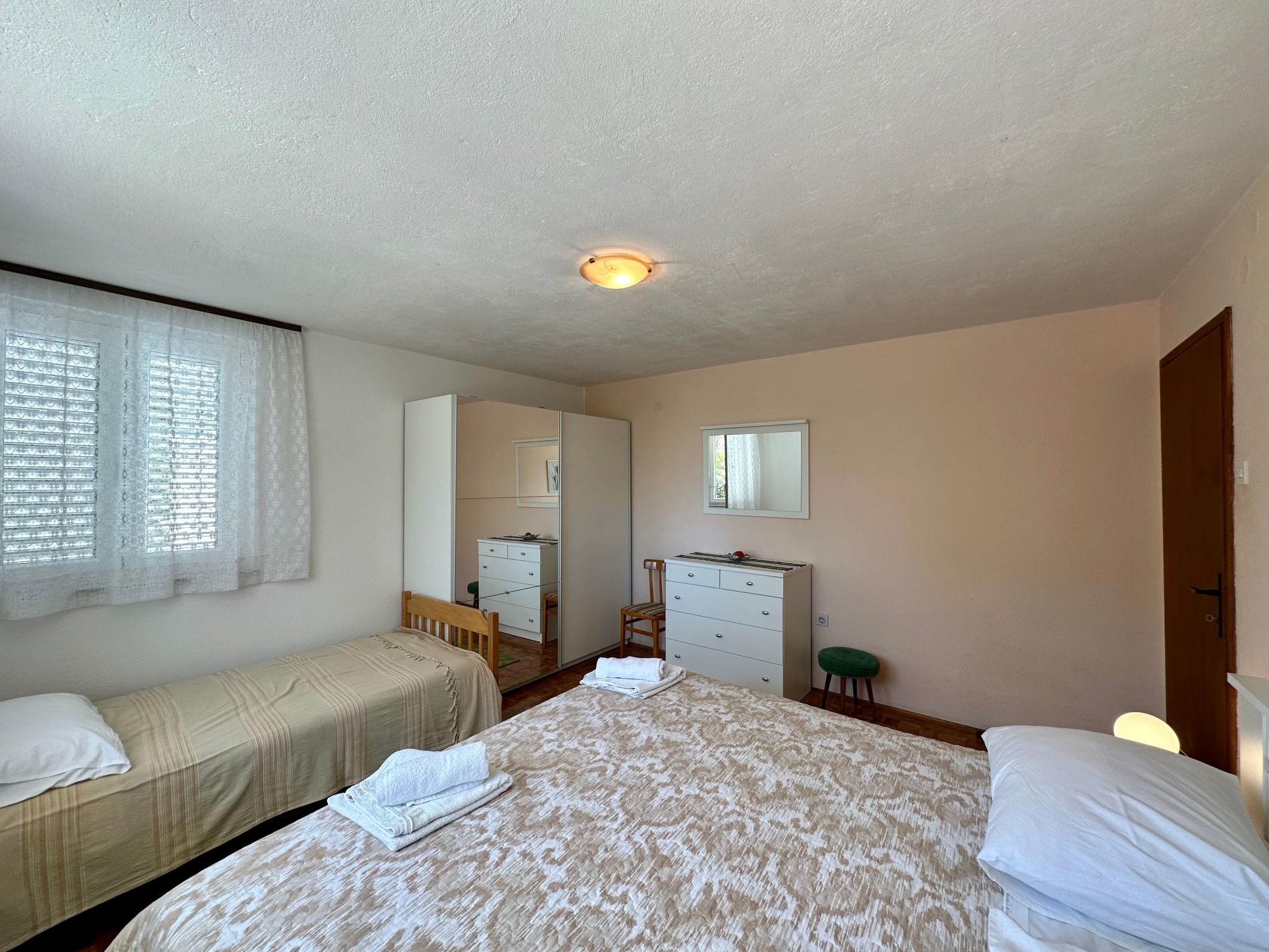 Apartment Mona 2-Image-tags.info