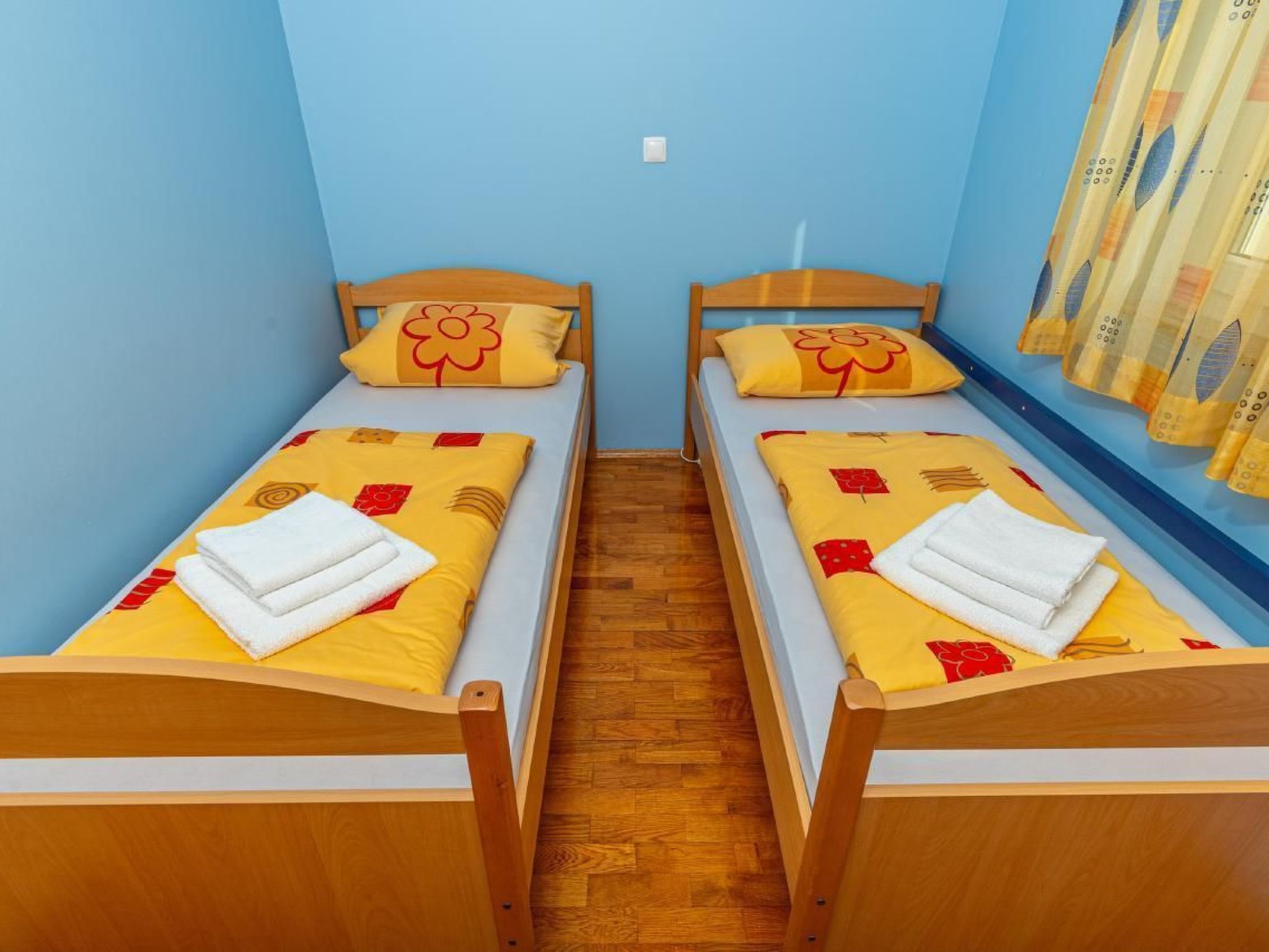 Apartment Mira-Image-tags.info