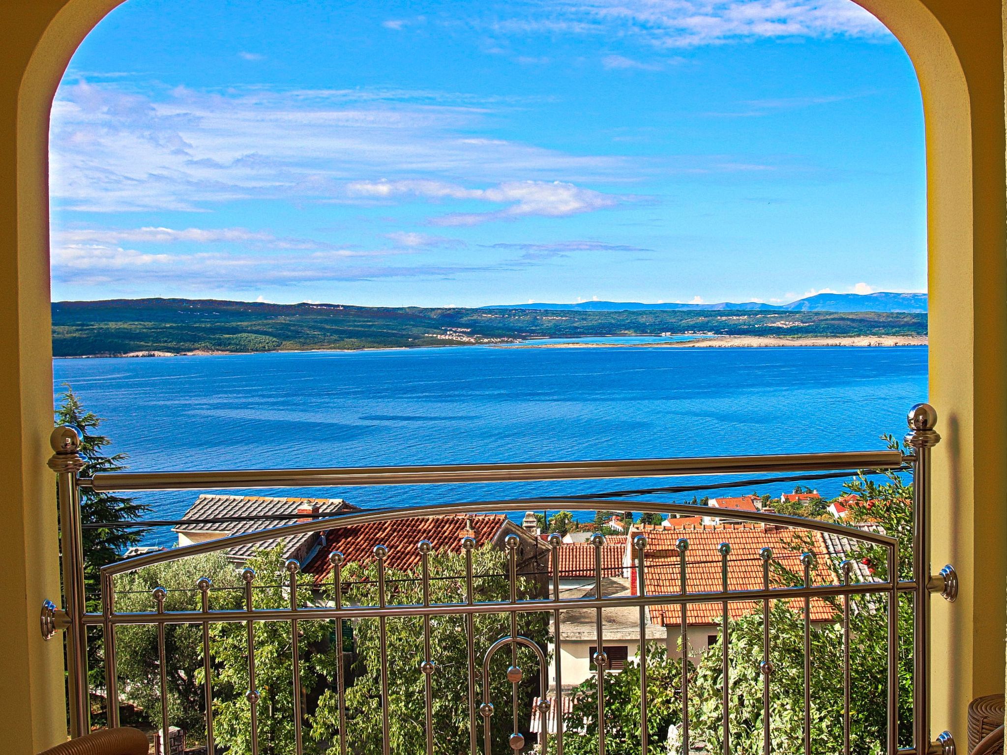 Haus La Dostana-Outside