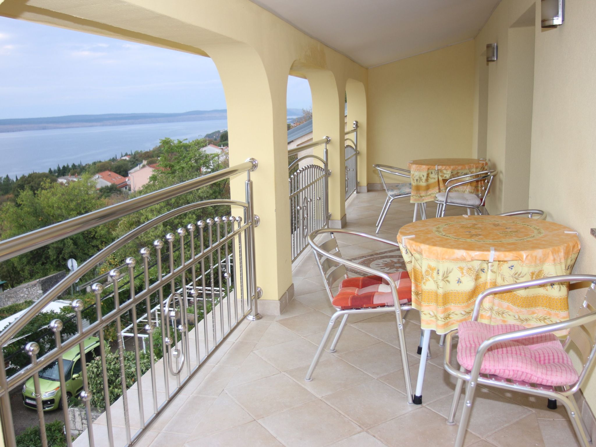 Haus La Dostana-Outside