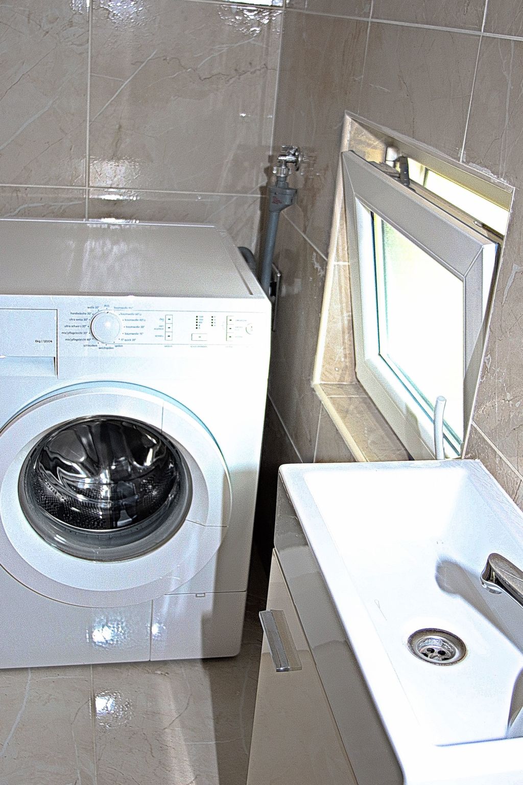 Haus La Dostana-Inside