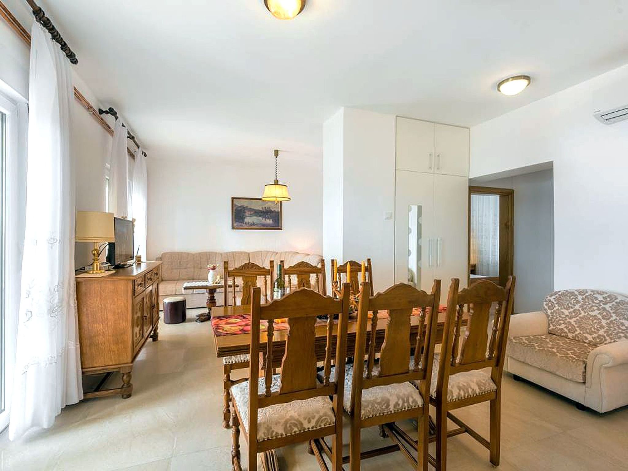 Haus La Dostana-Inside