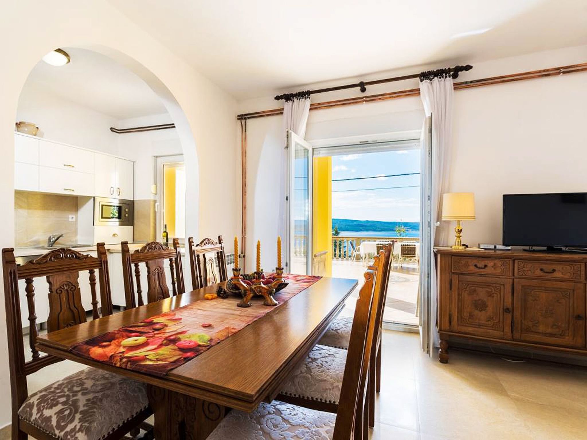 Haus La Dostana-Inside