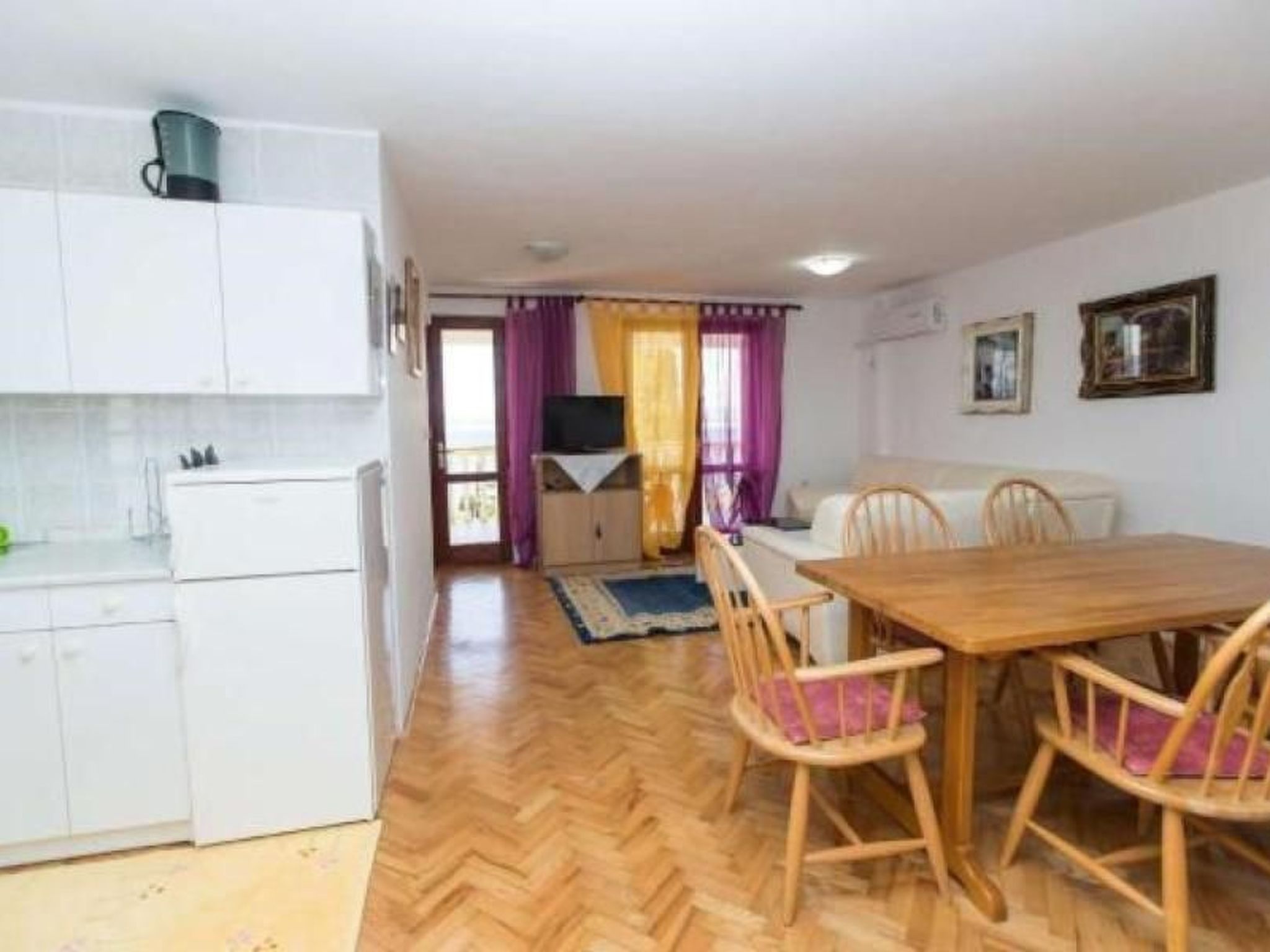 Appartement in Dramalj mit Möbliertem Balkon-Image-tags.info