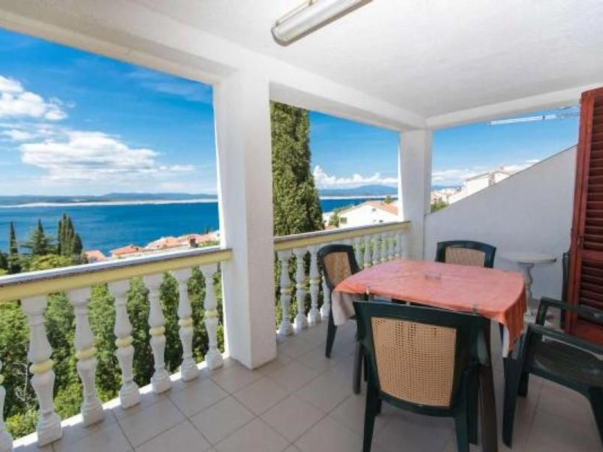Appartement in Dramalj mit Möbliertem Balkon-Image-tags.info