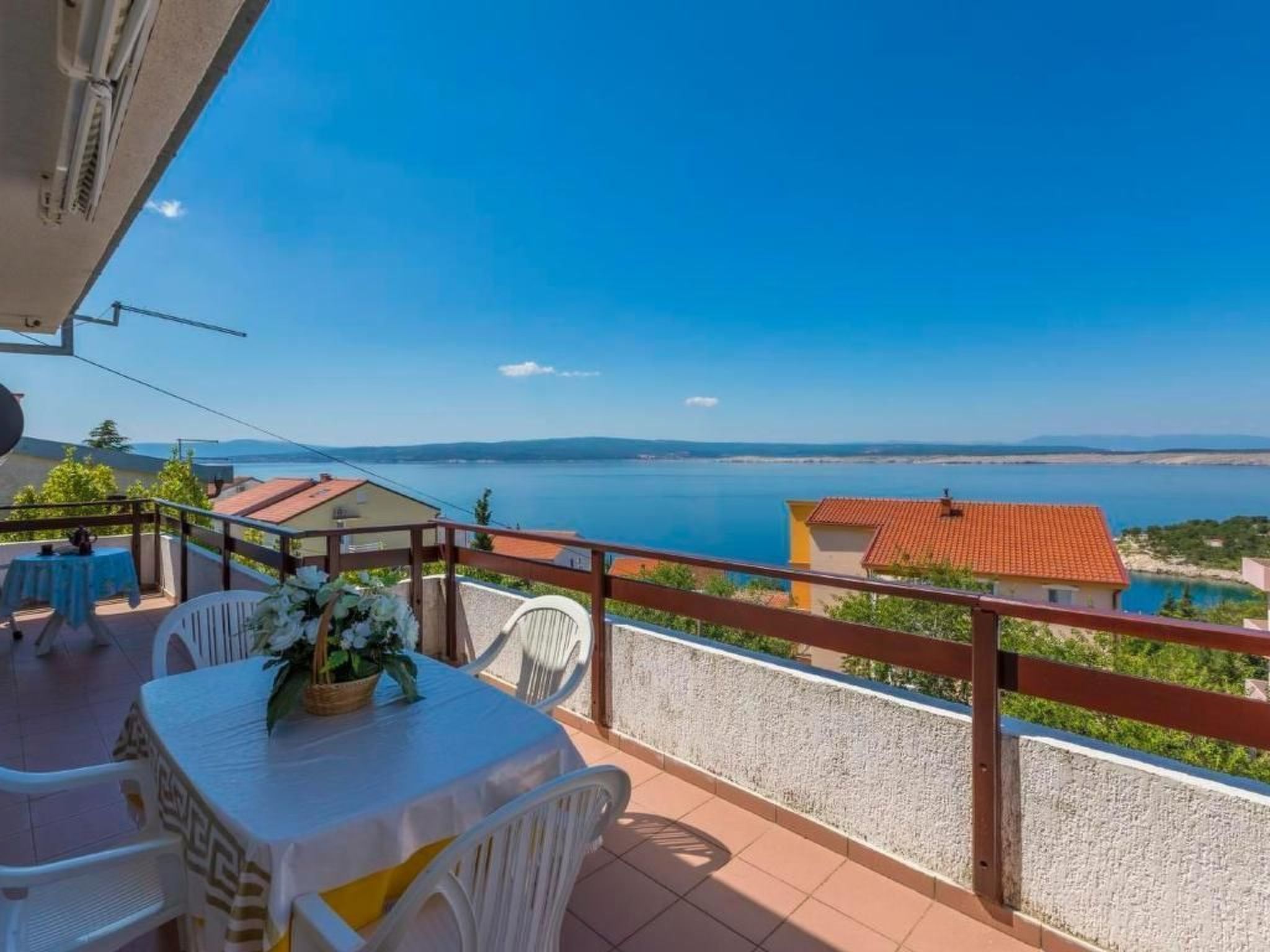 Appartement in Dramalj mit Möbliertem Balkon und Neben dem Strand