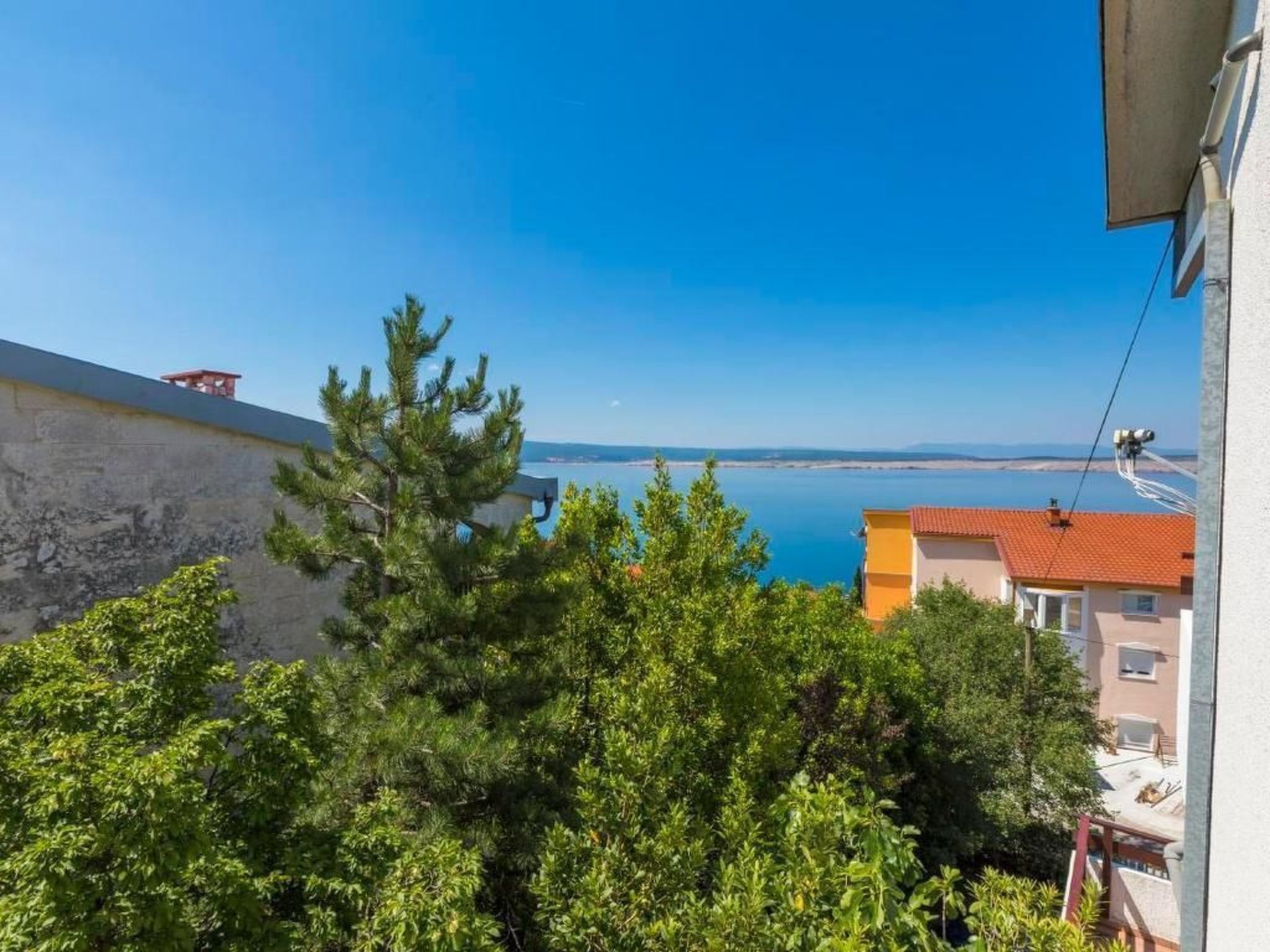 Appartement in Dramalj mit Möbliertem Balkon und Neben dem Strand-Draußen