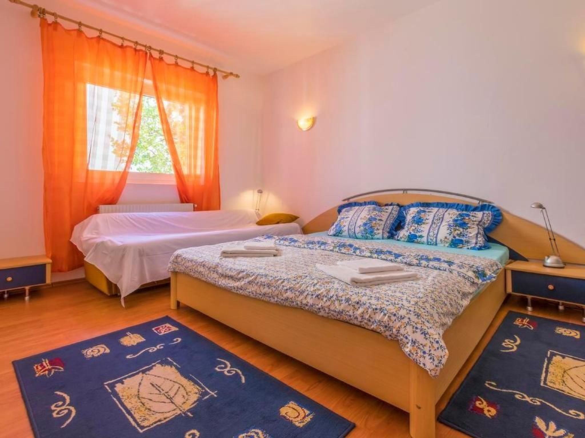 Appartement in Dramalj mit Möbliertem Balkon und Neben dem Strand-Drinnen