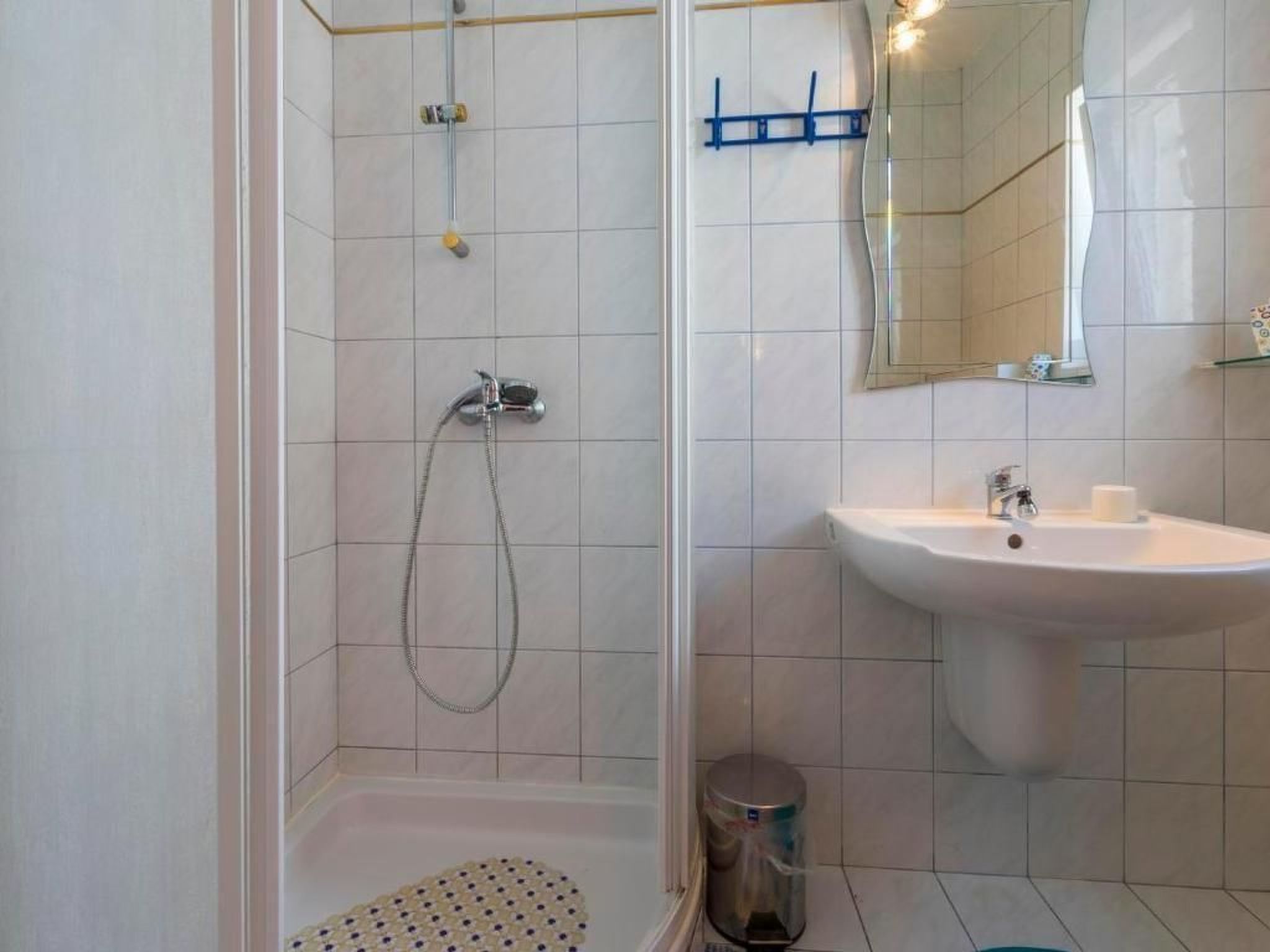 Appartement in Dramalj mit Möbliertem Balkon und Neben dem Strand-Drinnen