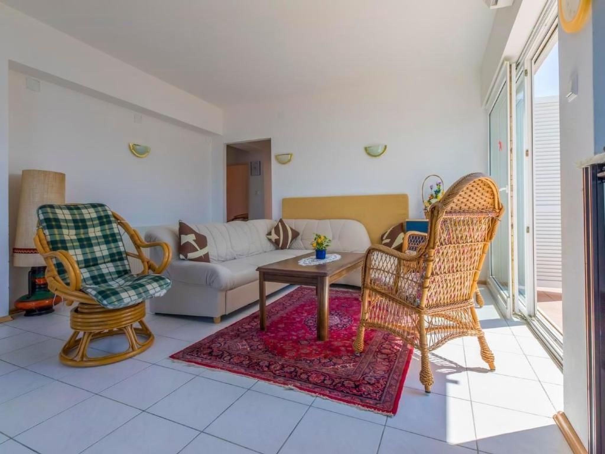 Appartement in Dramalj mit Möbliertem Balkon und Neben dem Strand-Image-tags.info