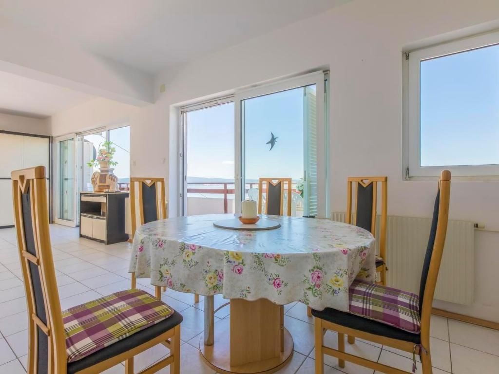 Appartement in Dramalj mit Möbliertem Balkon und Neben dem Strand-Drinnen