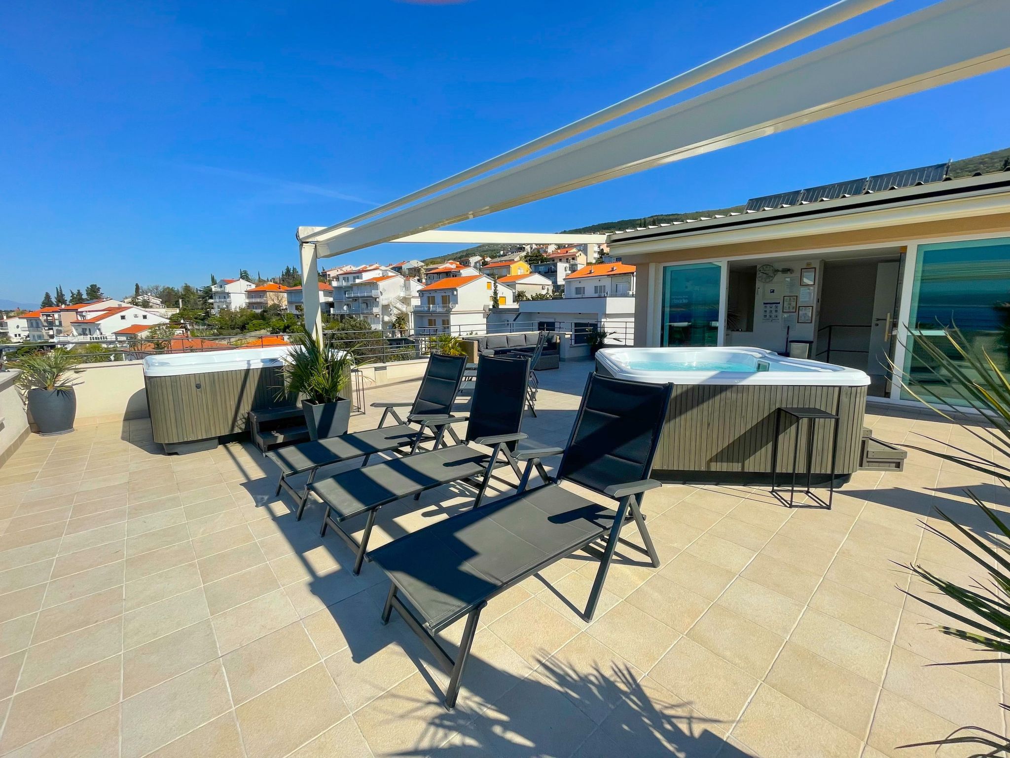 Appartement in Dramalj-Draußen