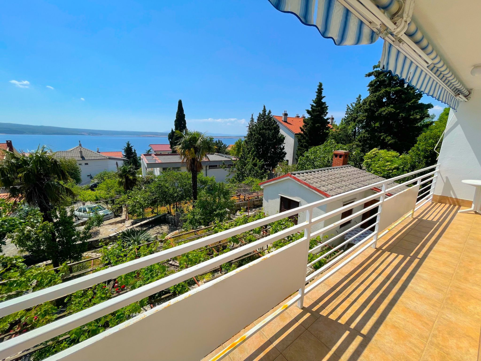 Photo of Wohnung in Dramalj mit Grill und Terrasse