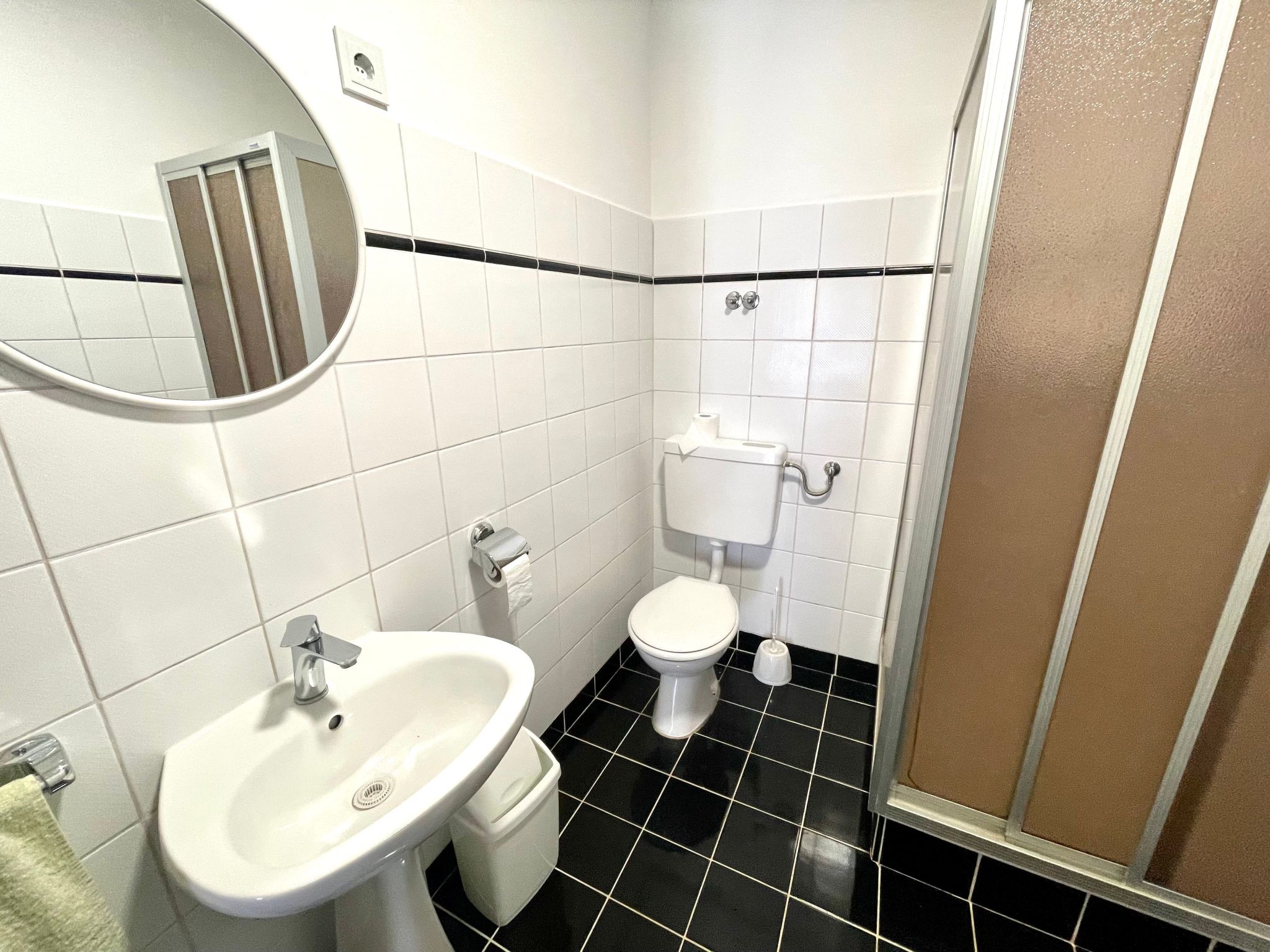 Ivana-Image-tags.info