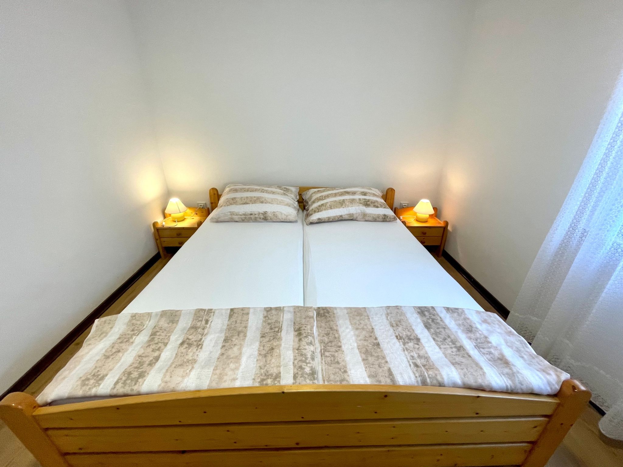 Ivana-Image-tags.info