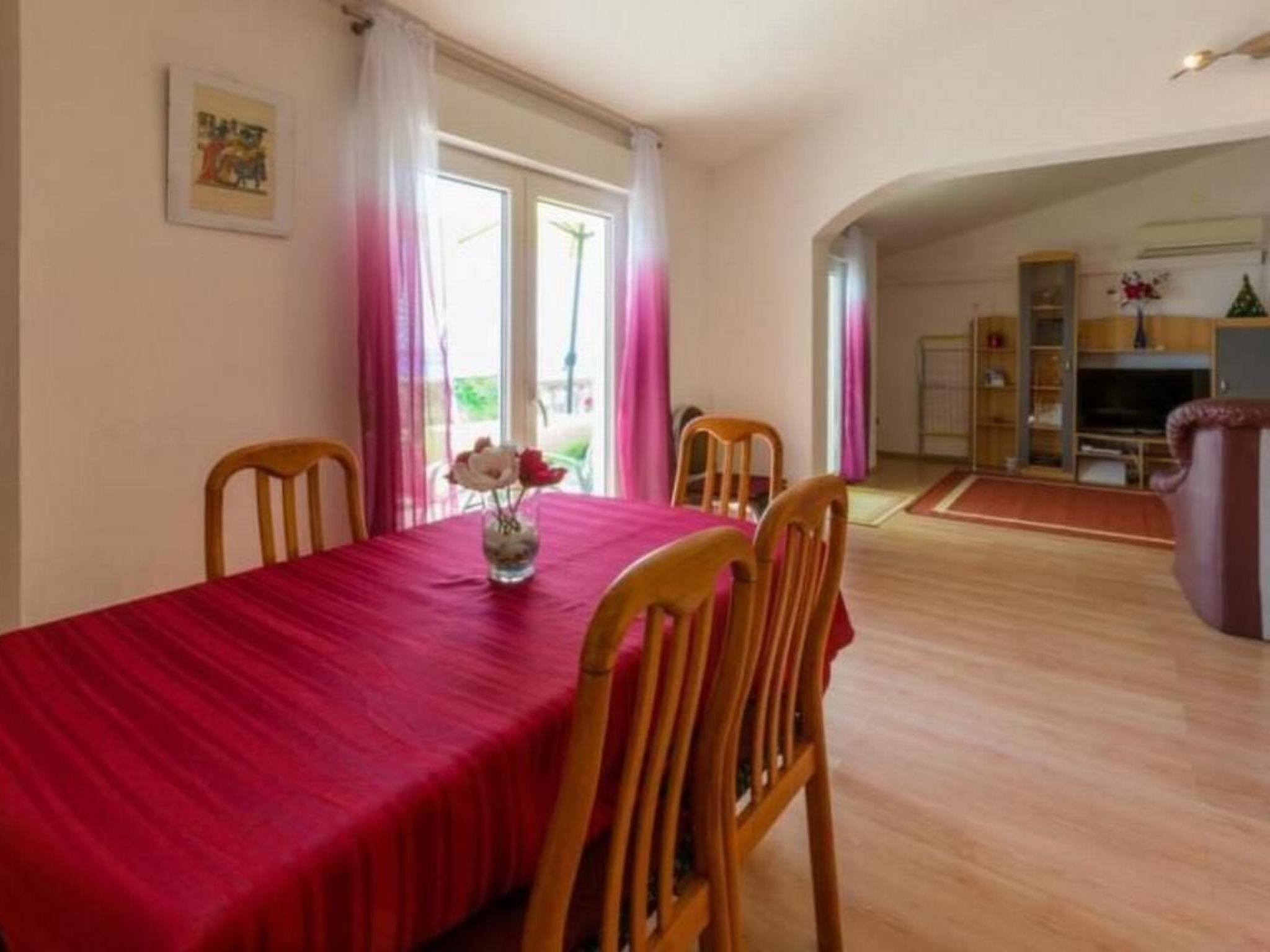 Tolle Ferienwohnung in Dramalj mit Möbliertem Balkon-Image-tags.info