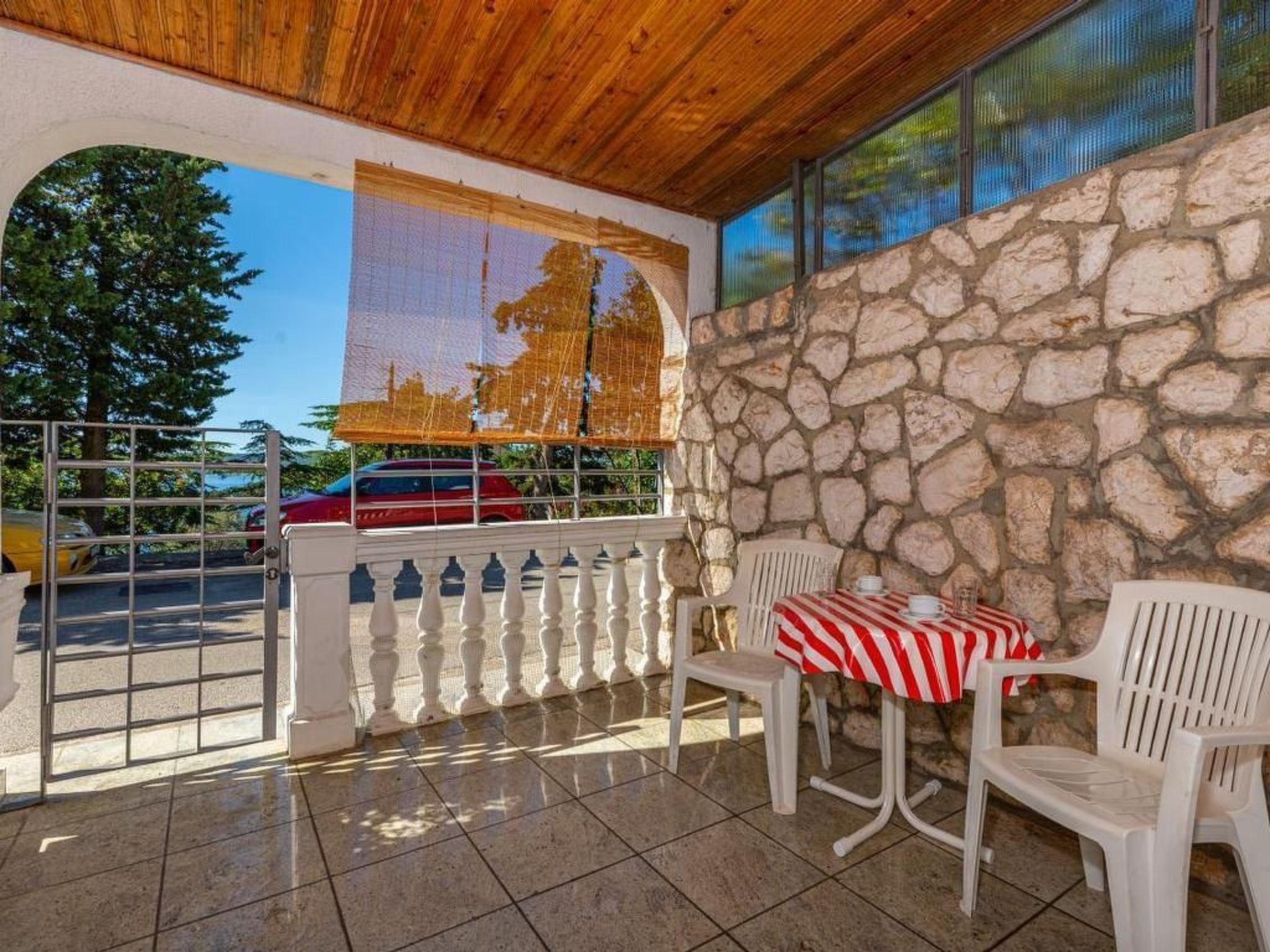 Photo of in Dramalj mit Kleiner Terrasse