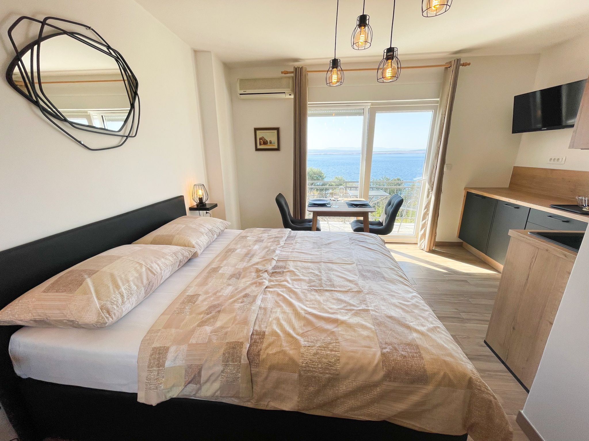 In Dramalj mit Terrasse-Drinnen