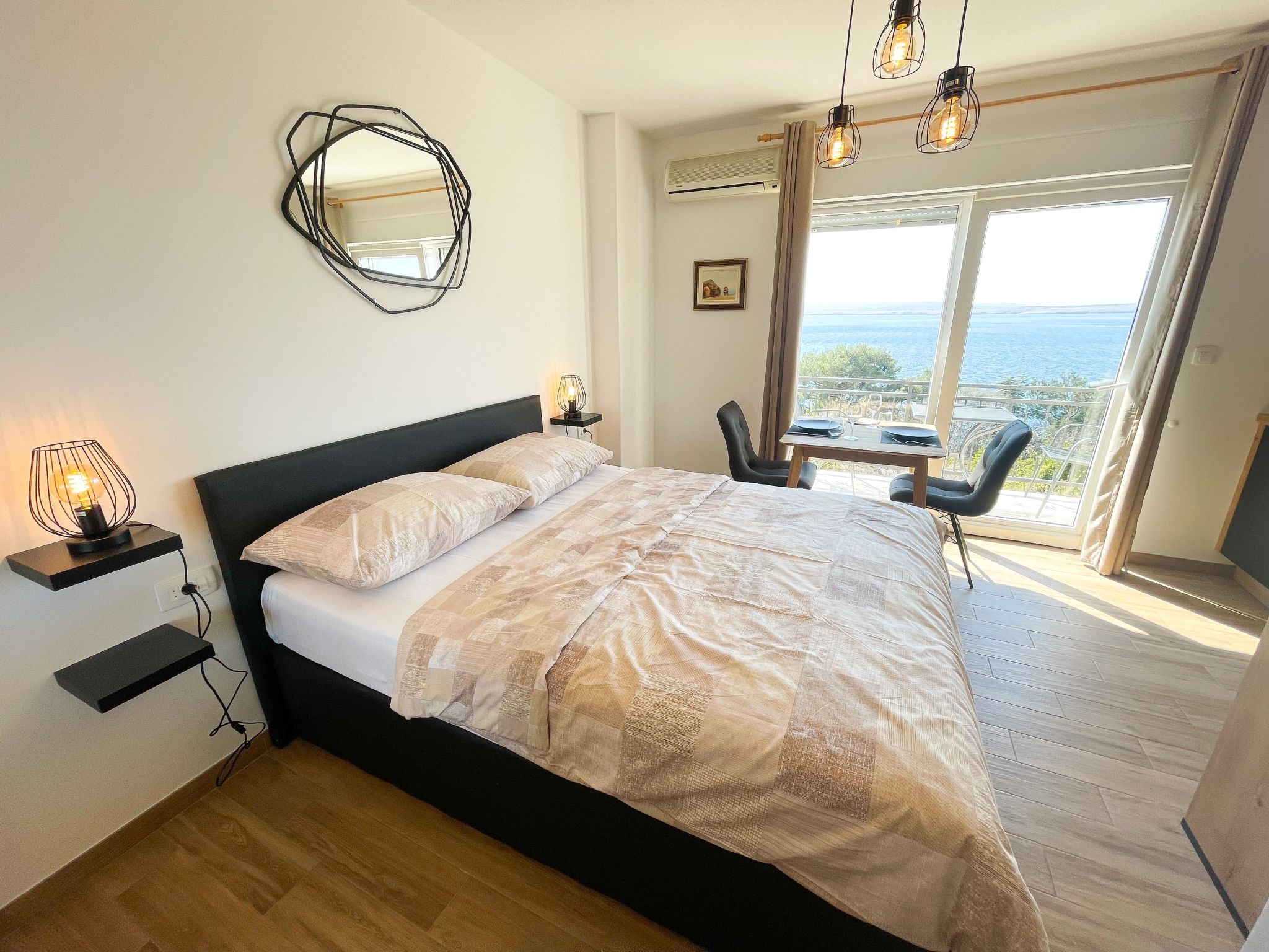 In Dramalj mit Terrasse-Drinnen