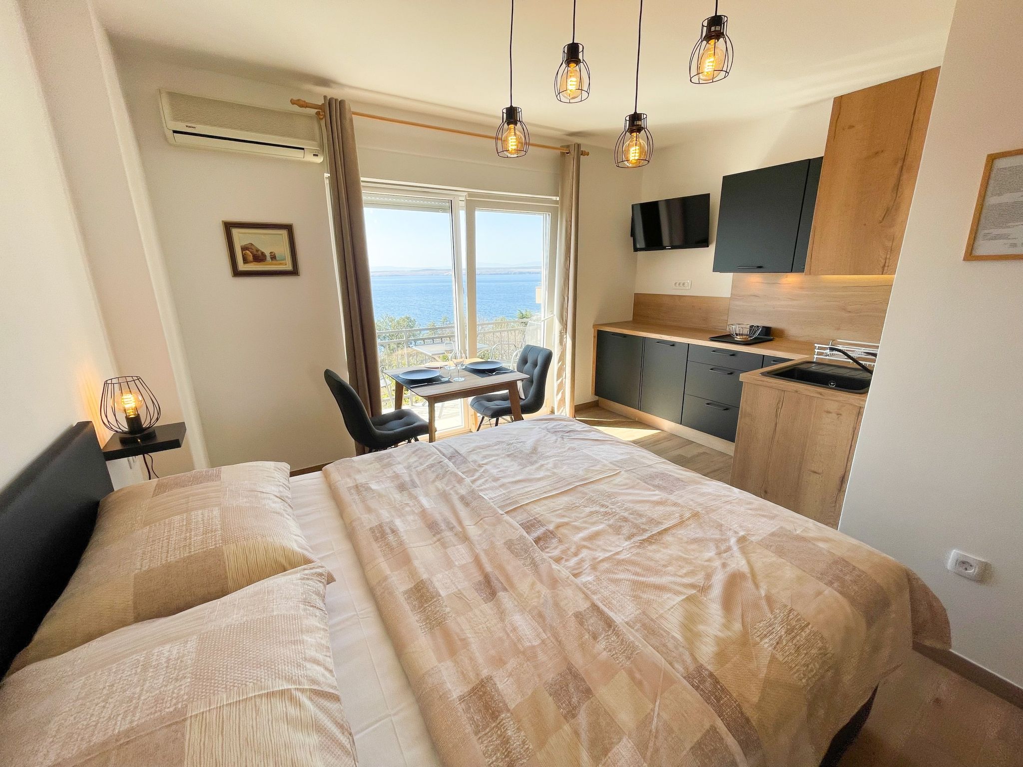 In Dramalj mit Terrasse-Drinnen