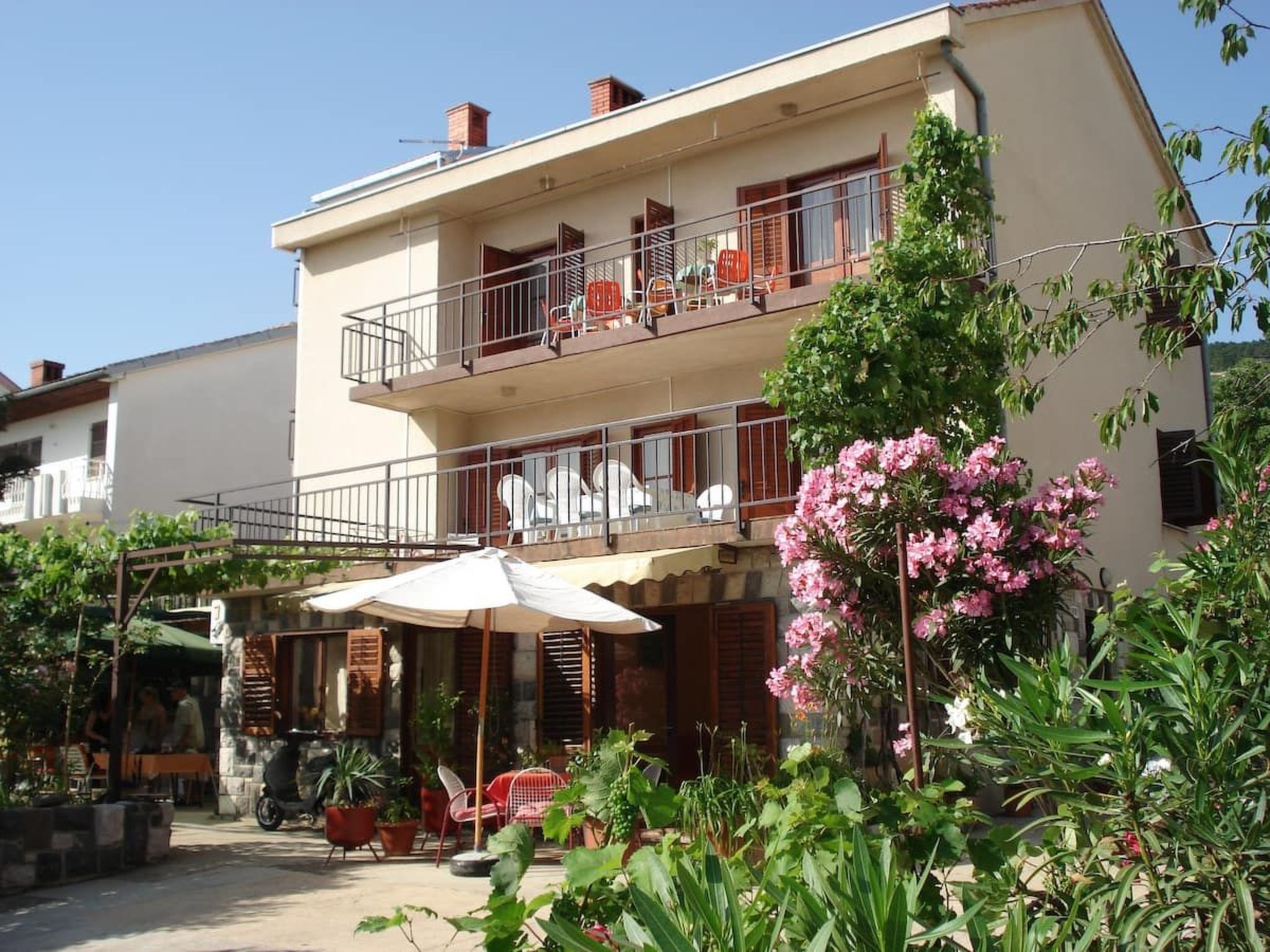 Photo of Nette Wohnung in Dramalj mit Privater Terrasse