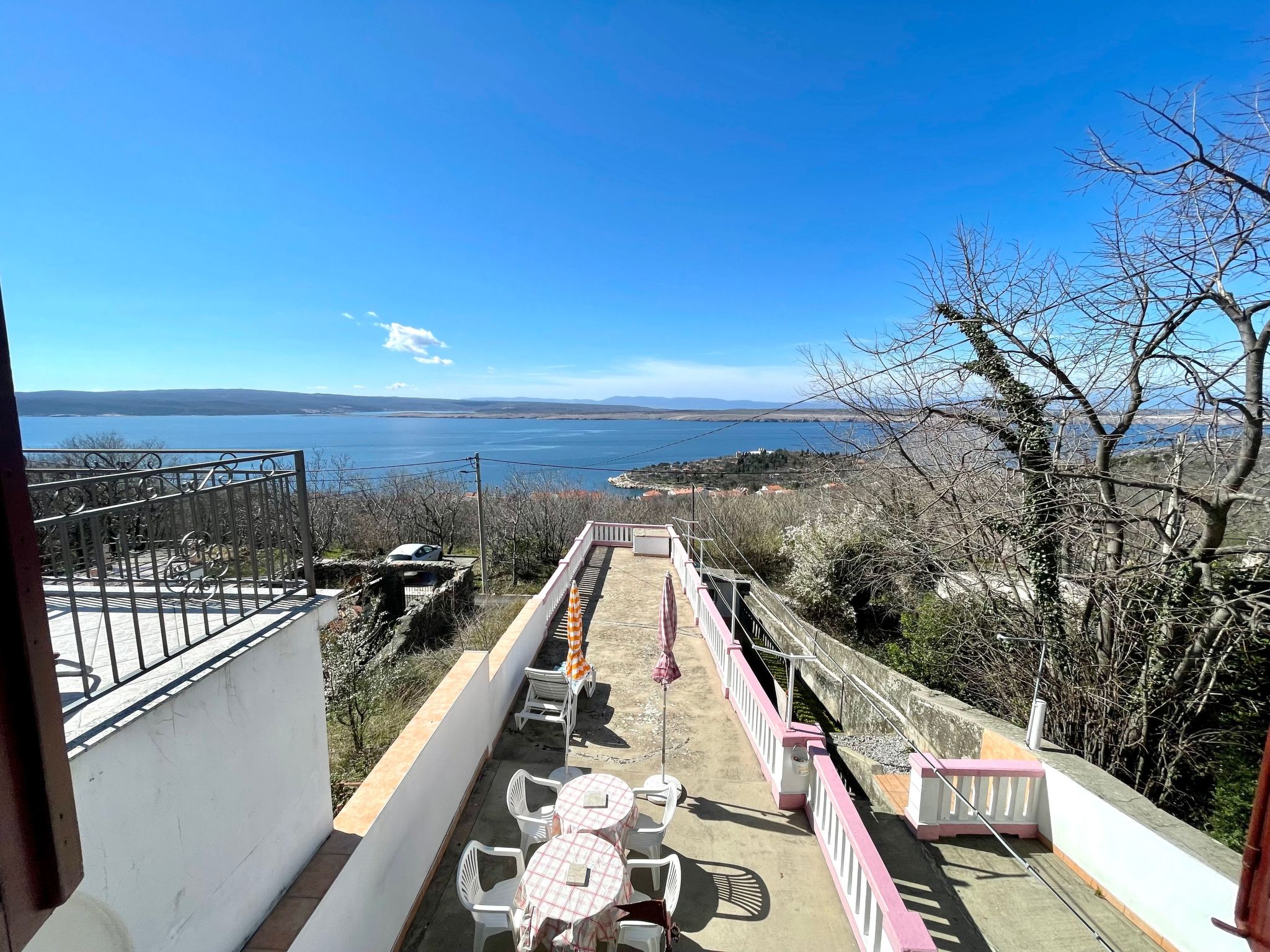 Holliday Haus Luky-Image-tags.info