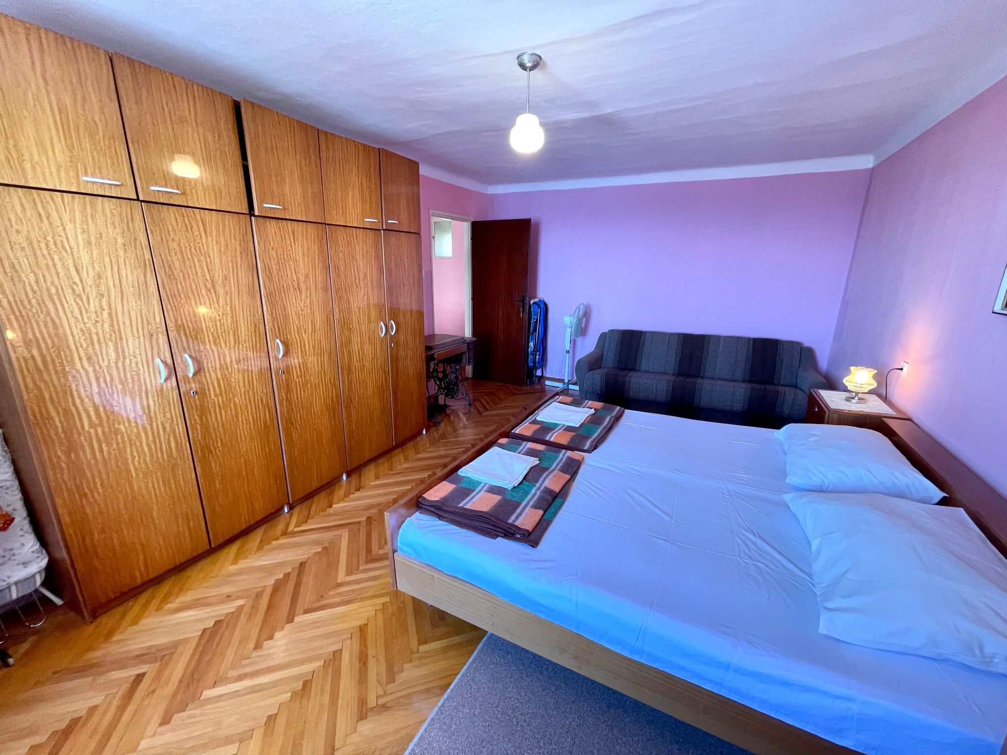 Holliday Haus Luky-Image-tags.info