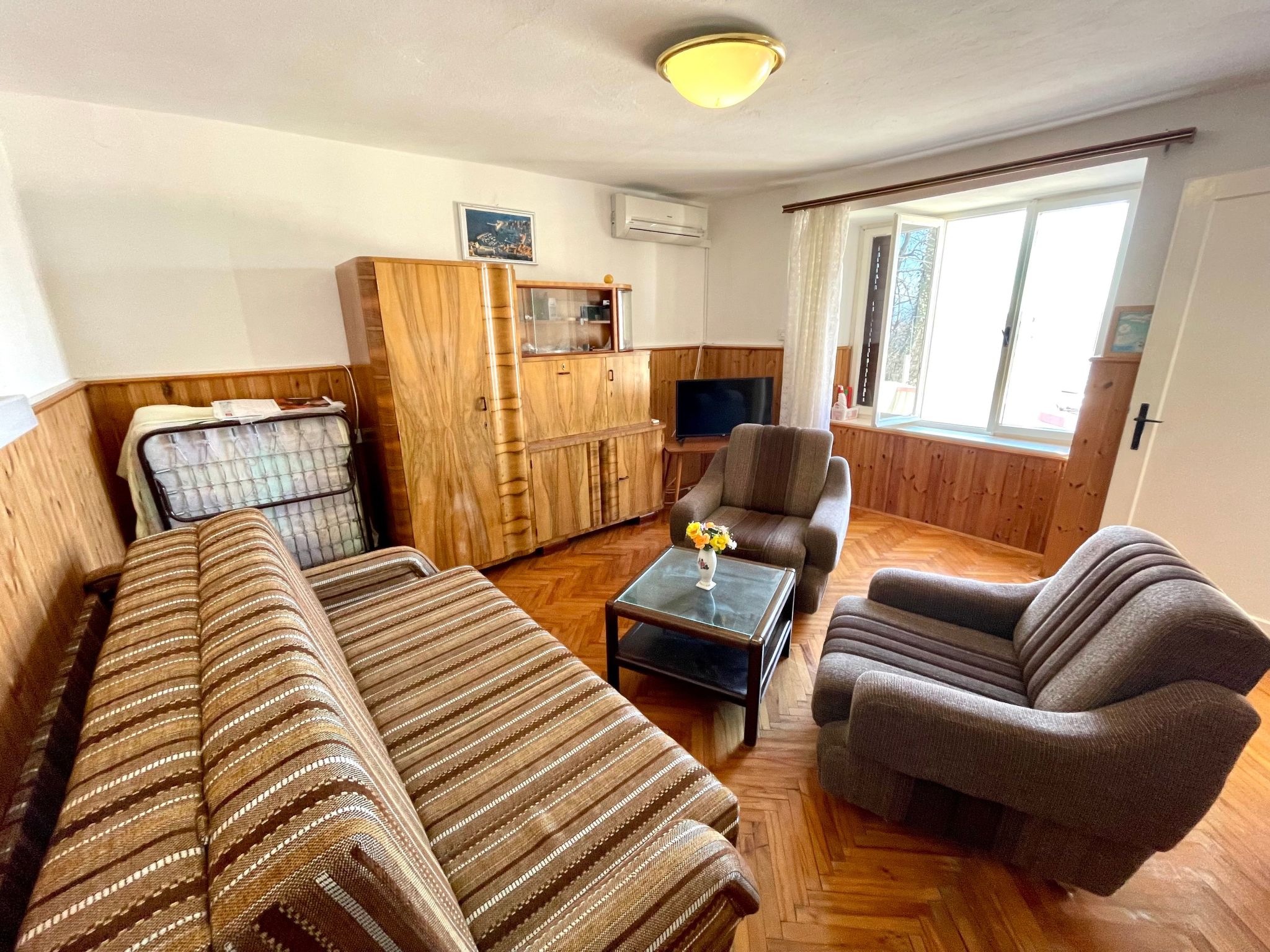 Holliday Haus Luky-Image-tags.info