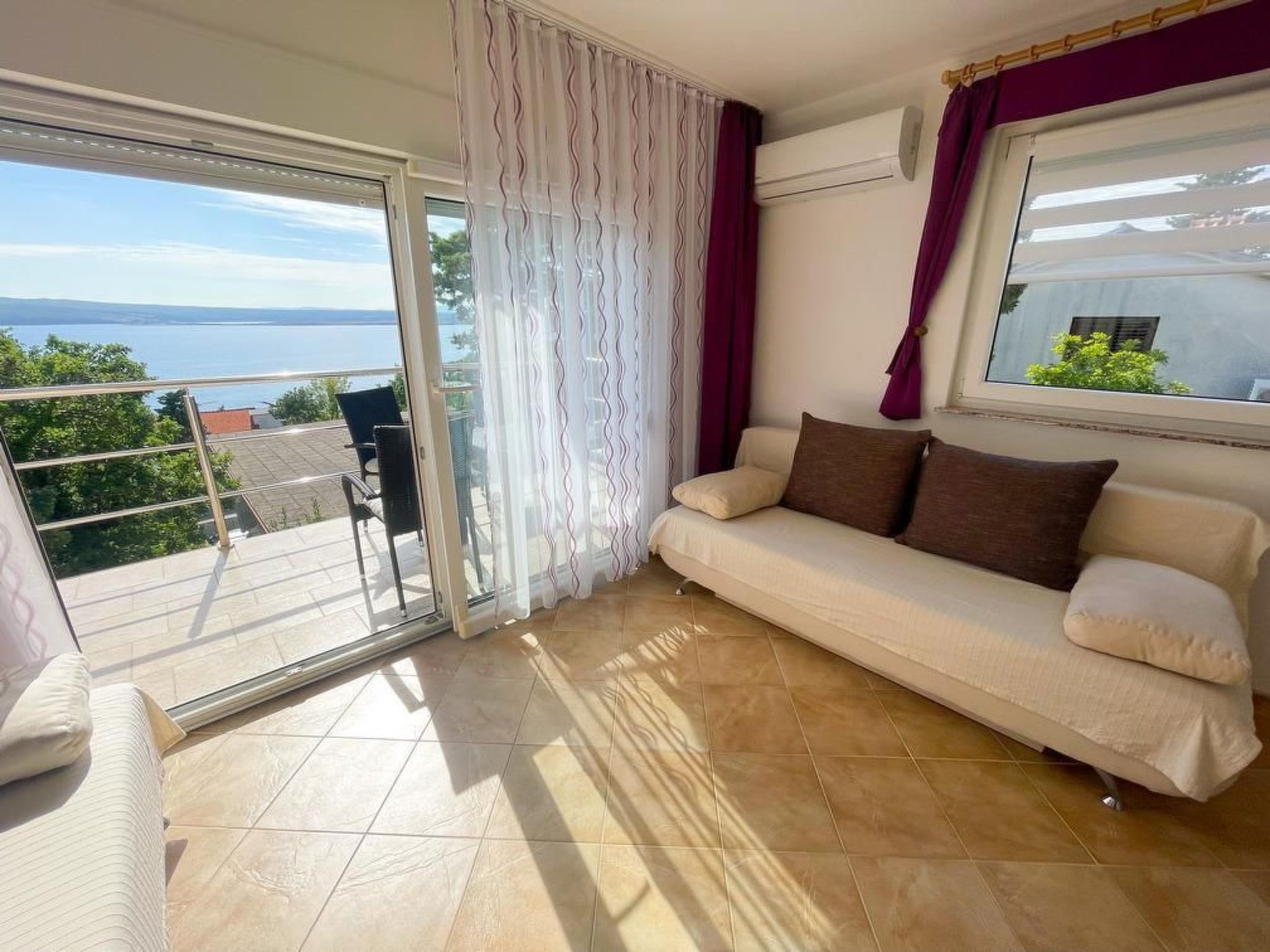 Wohnung in Dramalj mit Möbliertem Balkon-Image-tags.info