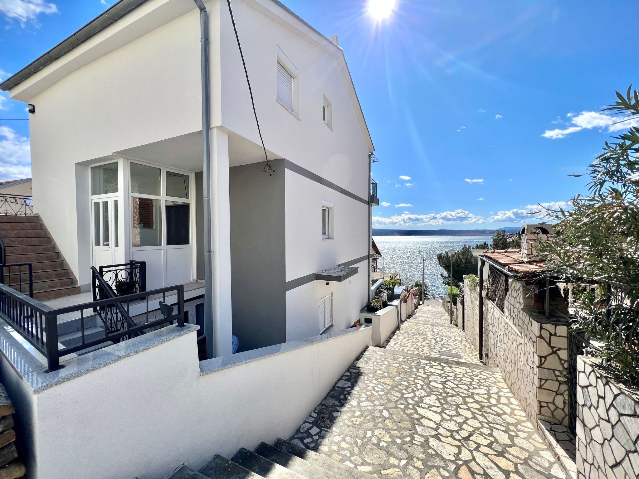 Photo of HR3303.774.1