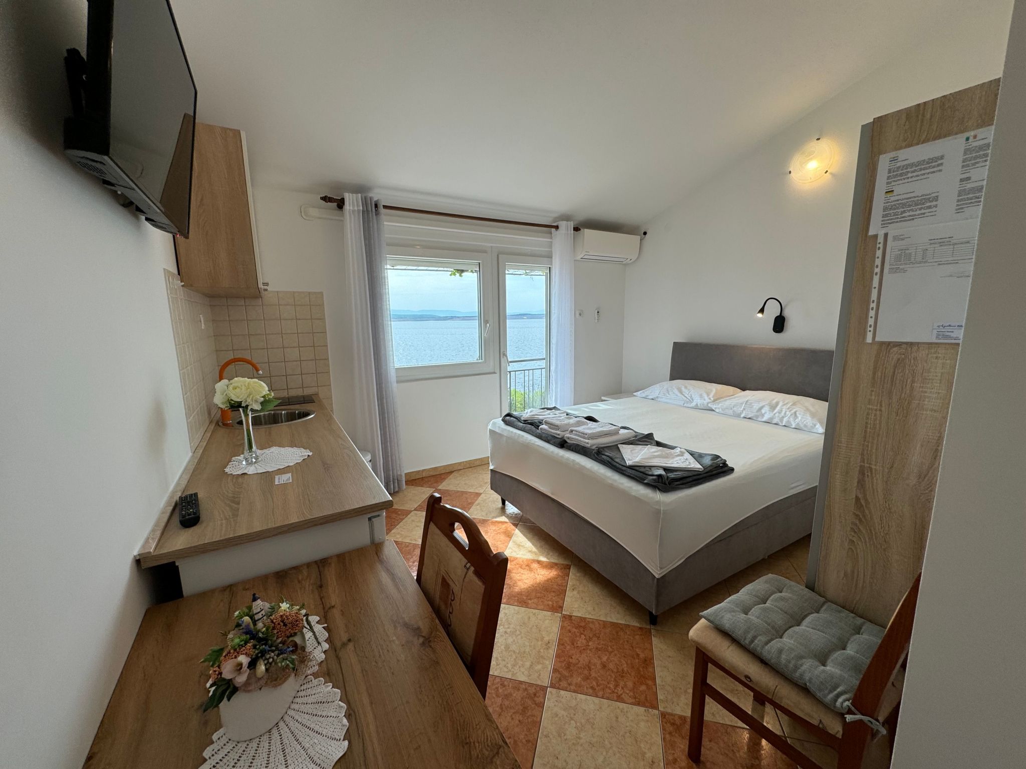 Photo of HR3303.774.1