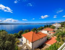 Vrijstaand appartement met panoramisch zeezicht in Dramalj - thumbnail 3