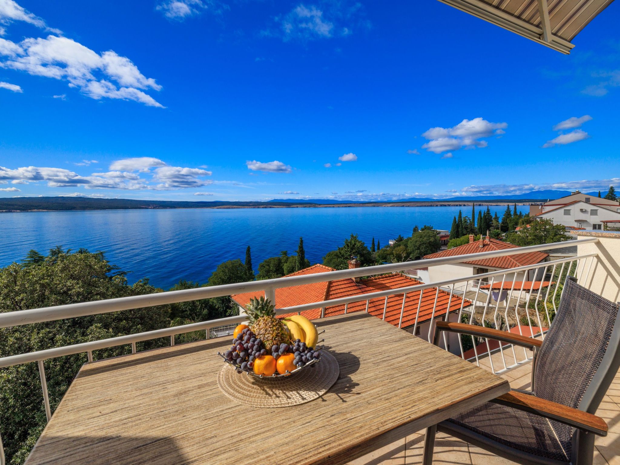 Photo of Wohnung mit Panoramablick aufs Meer