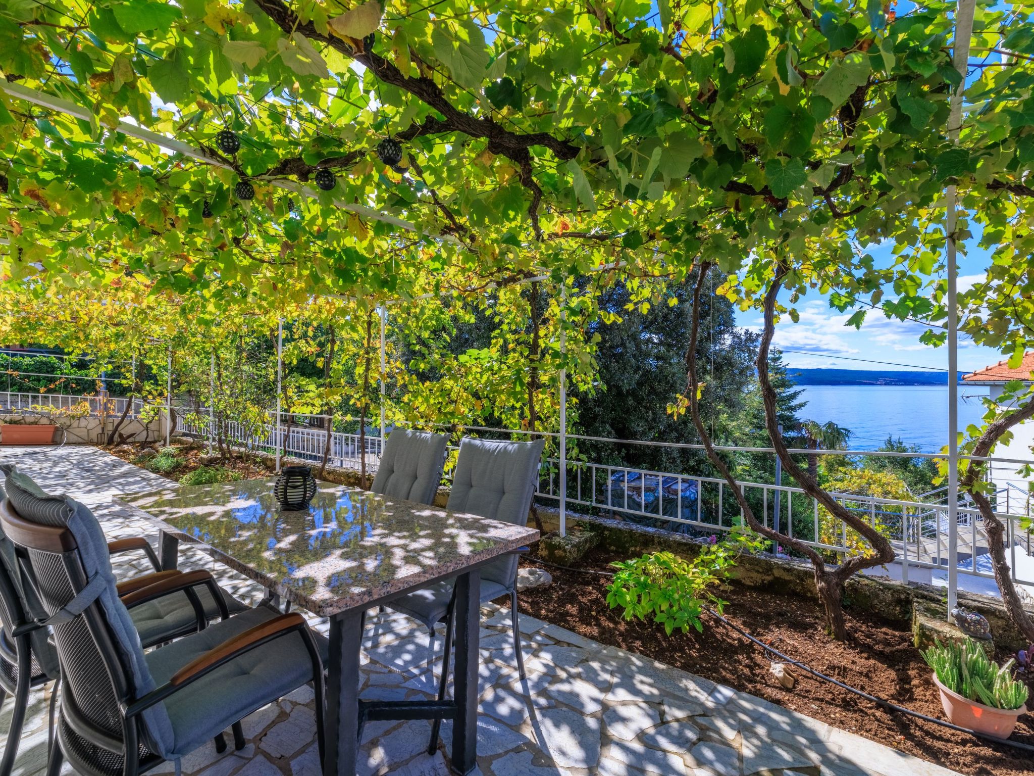 Photo of Wohnung mit Panoramablick aufs Meer