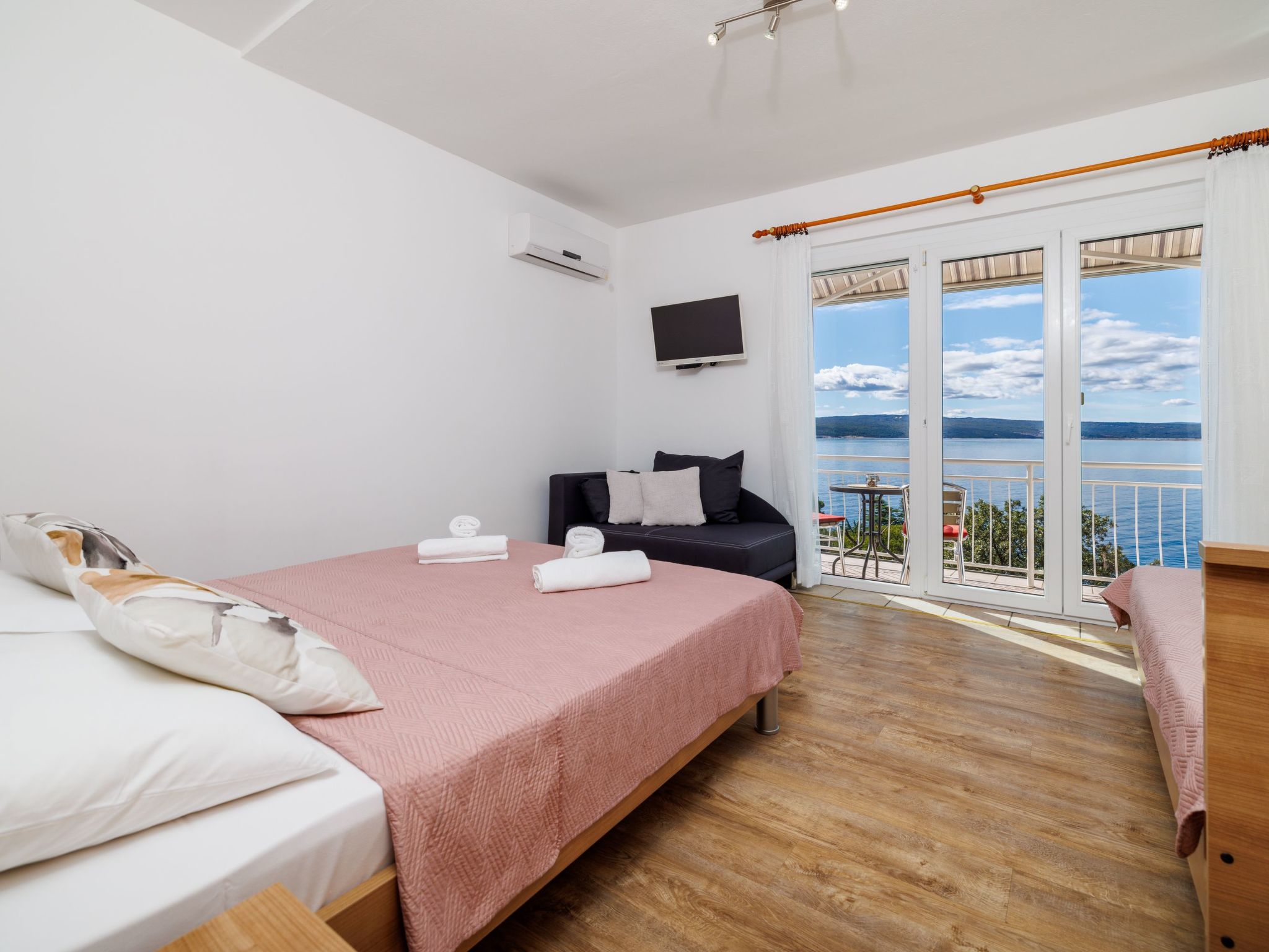 Photo of Wohnung mit Meerblick, 100m vom Strand entfernt