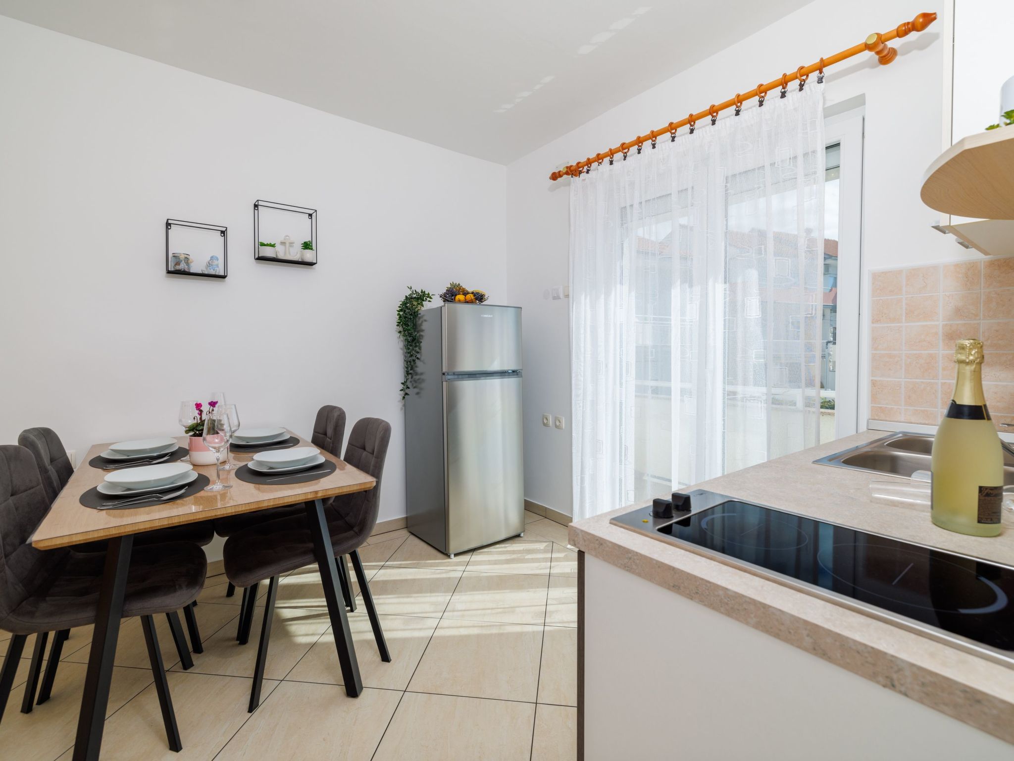 Photo of Wohnung mit Meerblick, 100m vom Strand entfernt