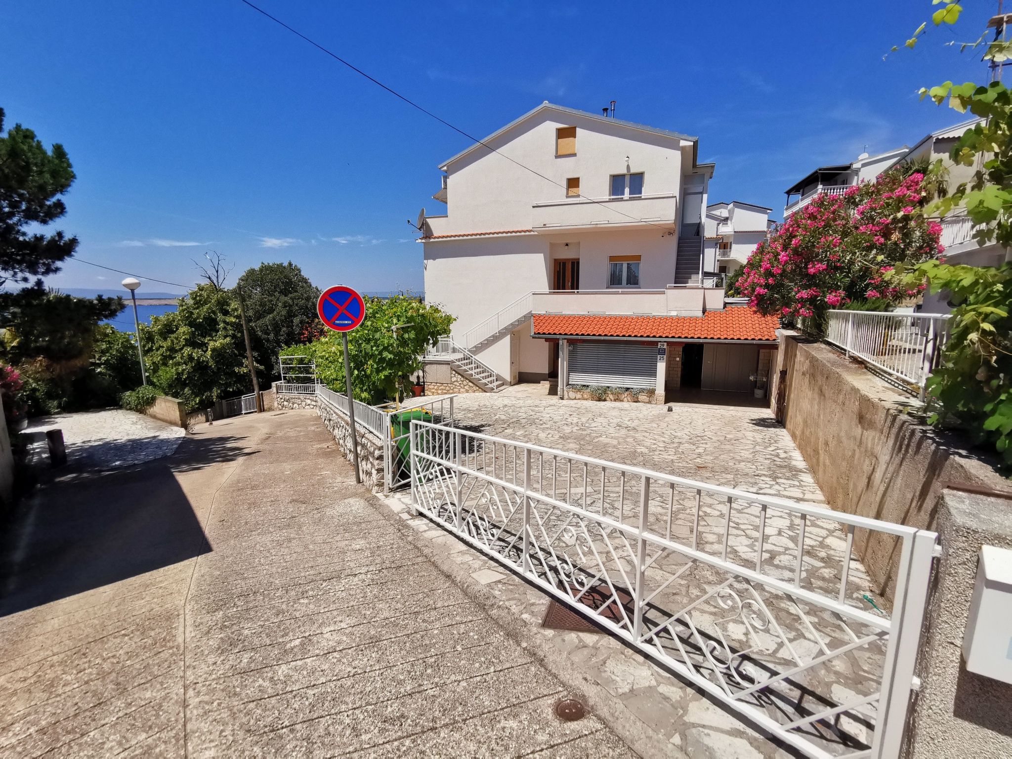 Photo of Wohnung mit Meerblick, 100m vom Strand entfernt