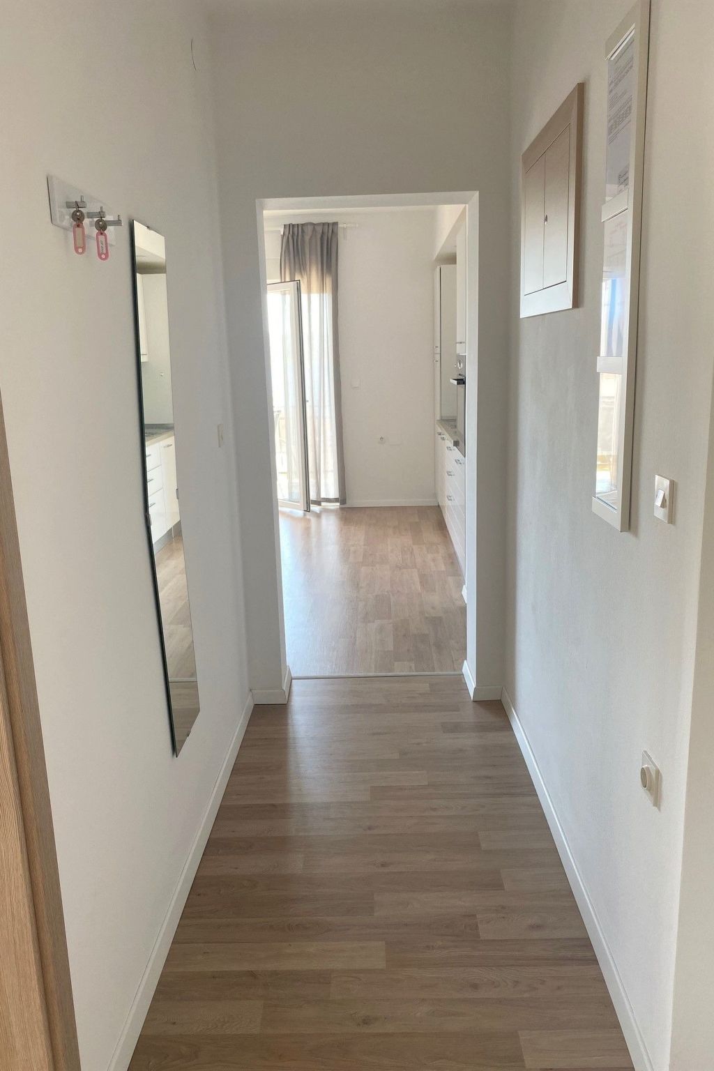 Photo of Moderne Wohnung mit Grillplatz auf dem Balkon