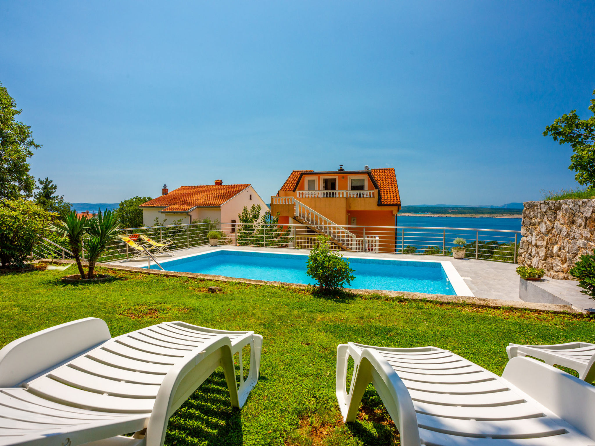 Photo of Viki / HR-10474-01