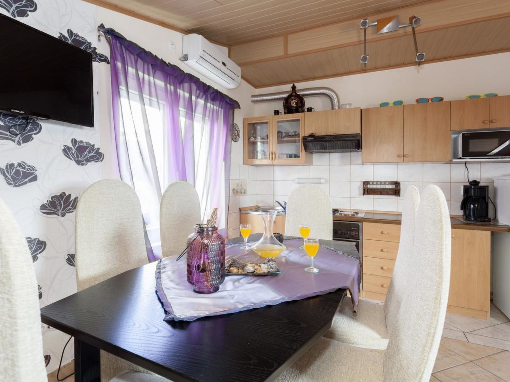 Photo of ZOKI 2 / HR-07219-02