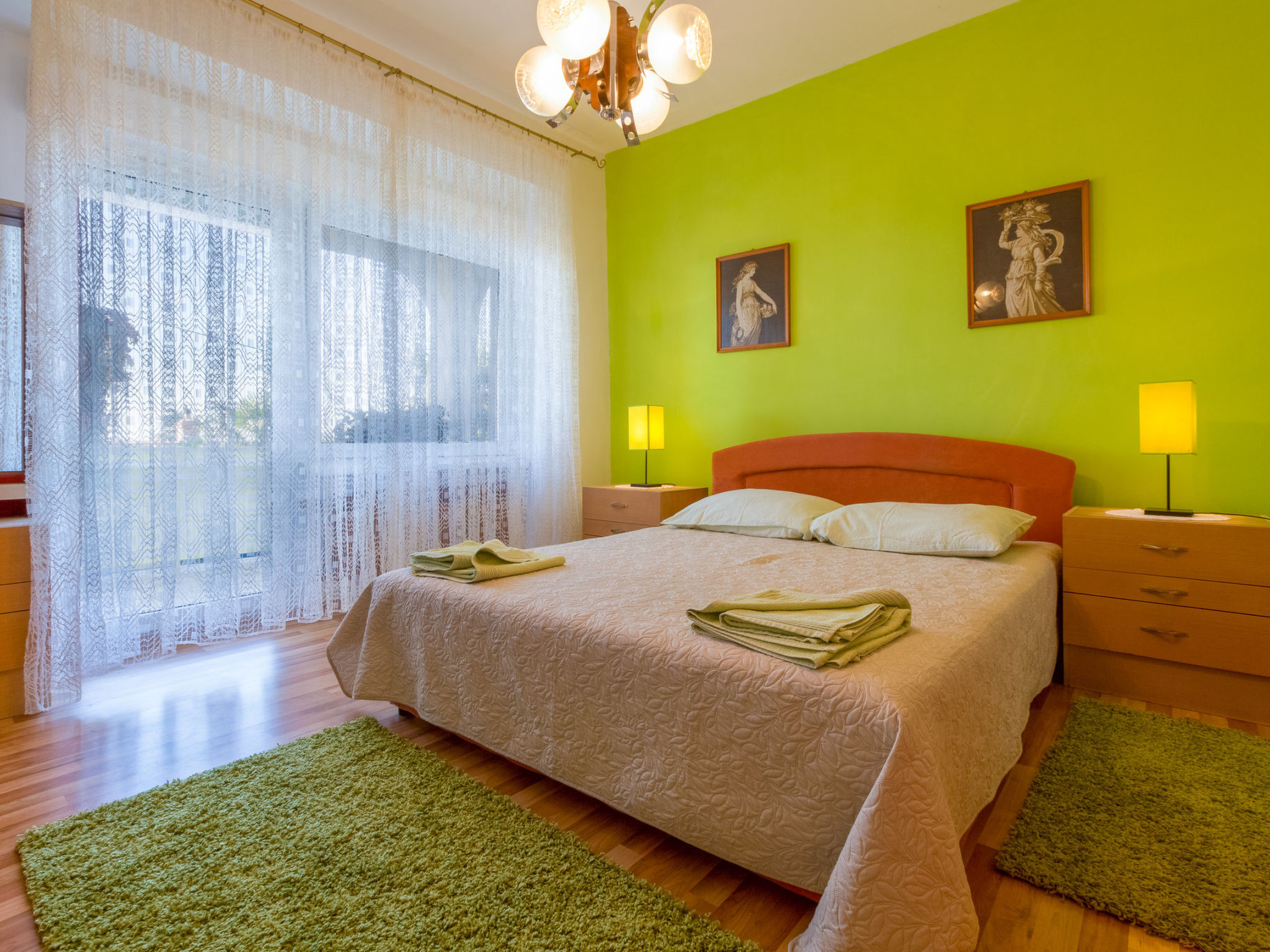 Photo of LJILJANA / HR-05741-01