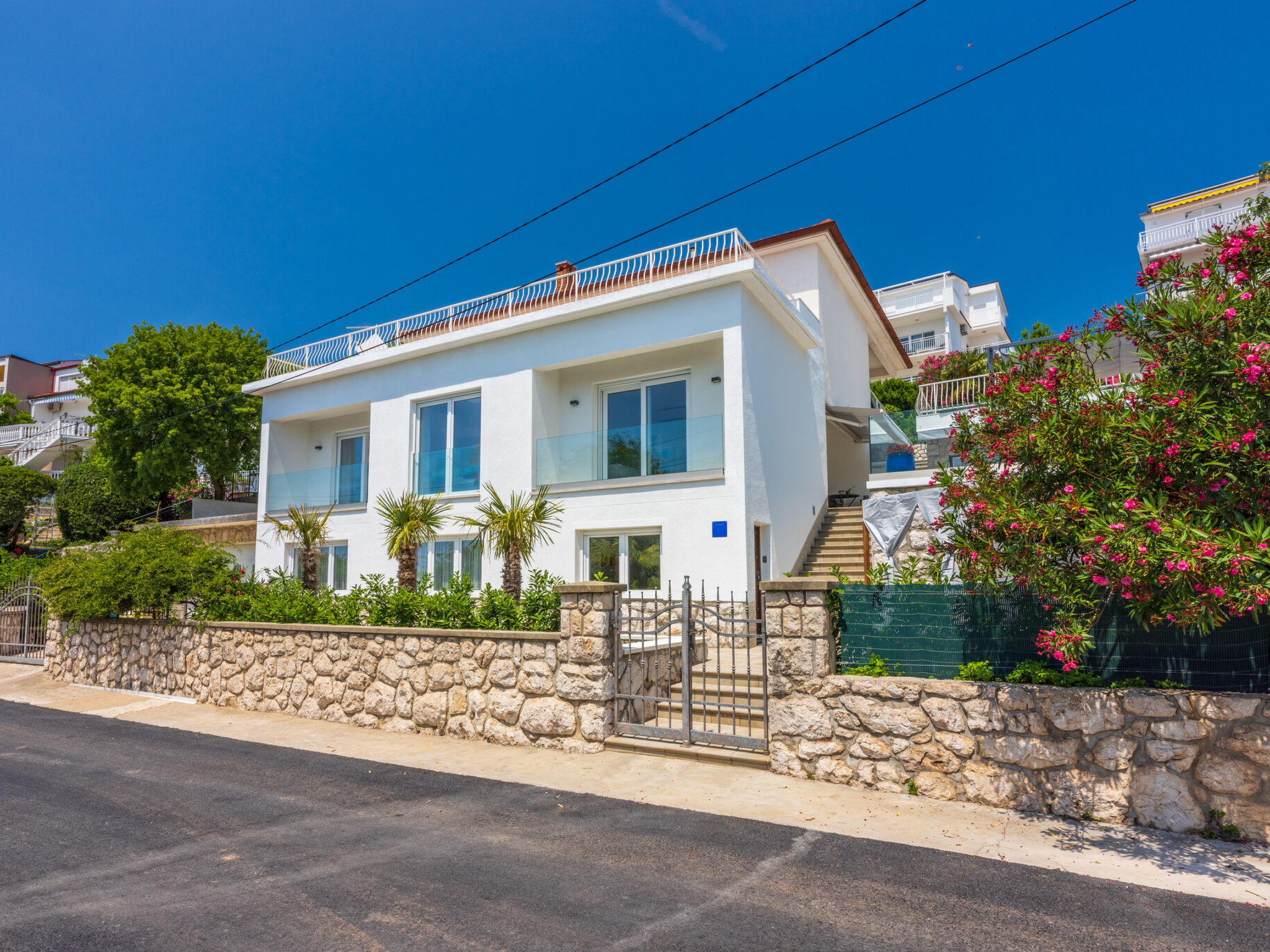 Photo of Amarie 2 / HR-11144-01