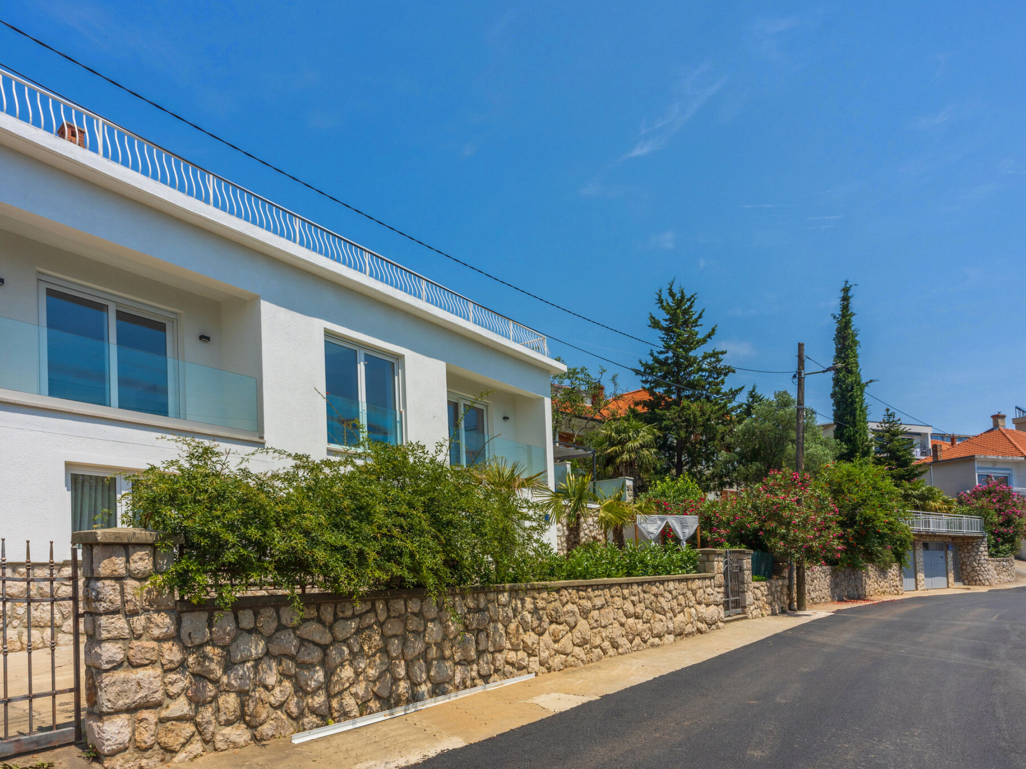 Photo of Amarie 2 / HR-11144-01