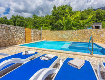 Vrijstaande vakantievilla MIJO met privézwembad in Crikvenica, Kroatië - thumbnail 3
